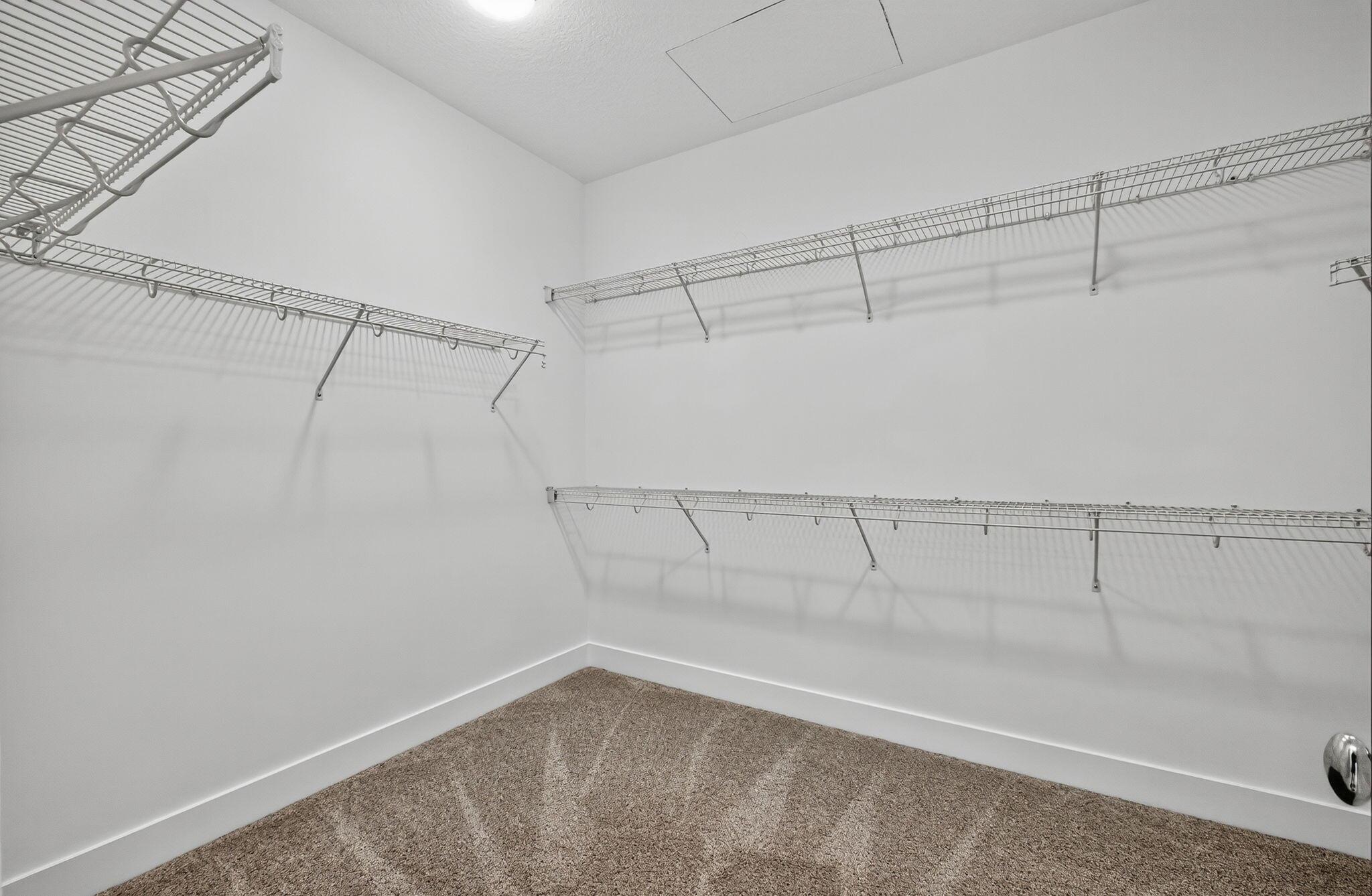 8072 Hobbes Way