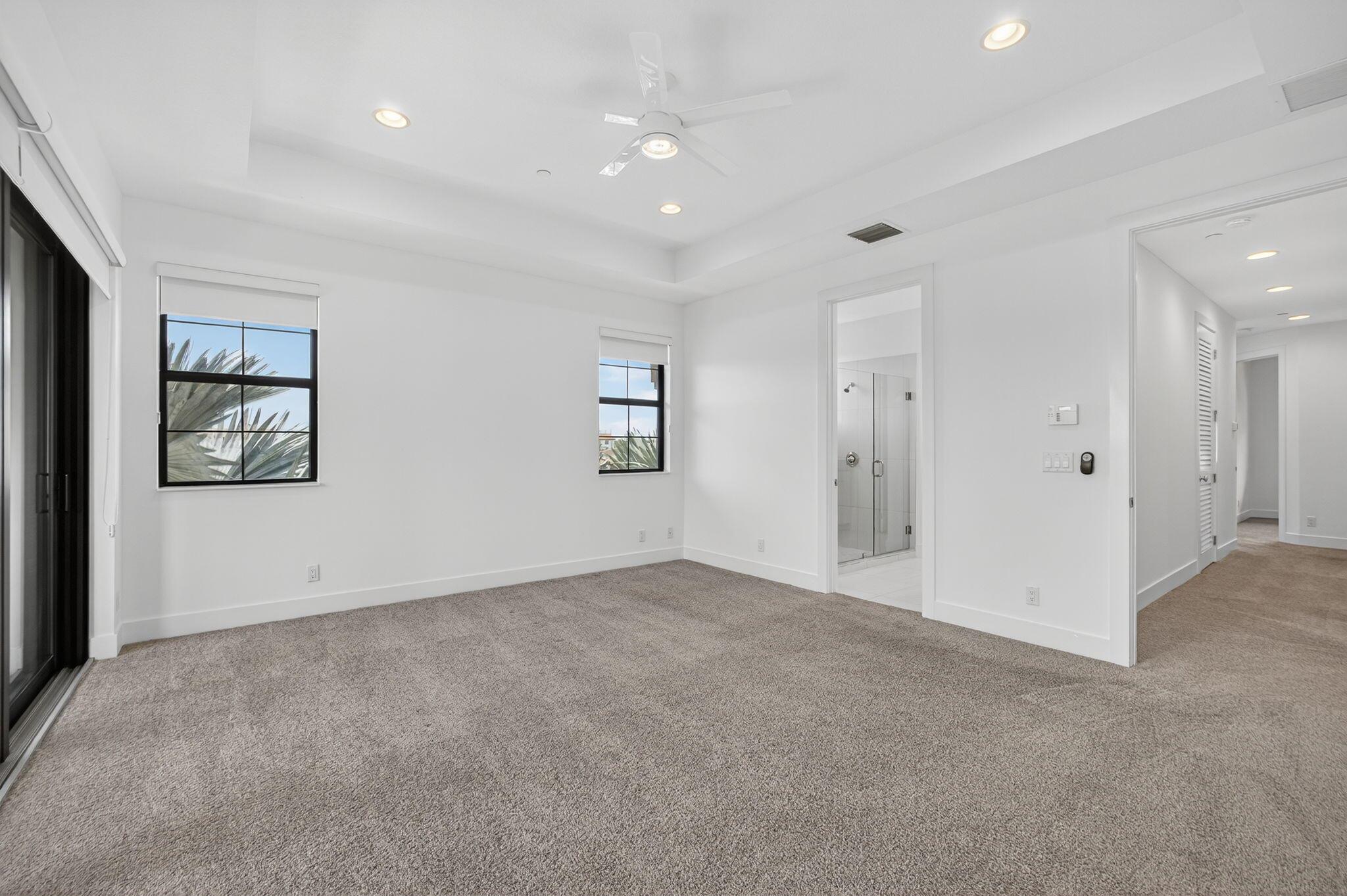8072 Hobbes Way