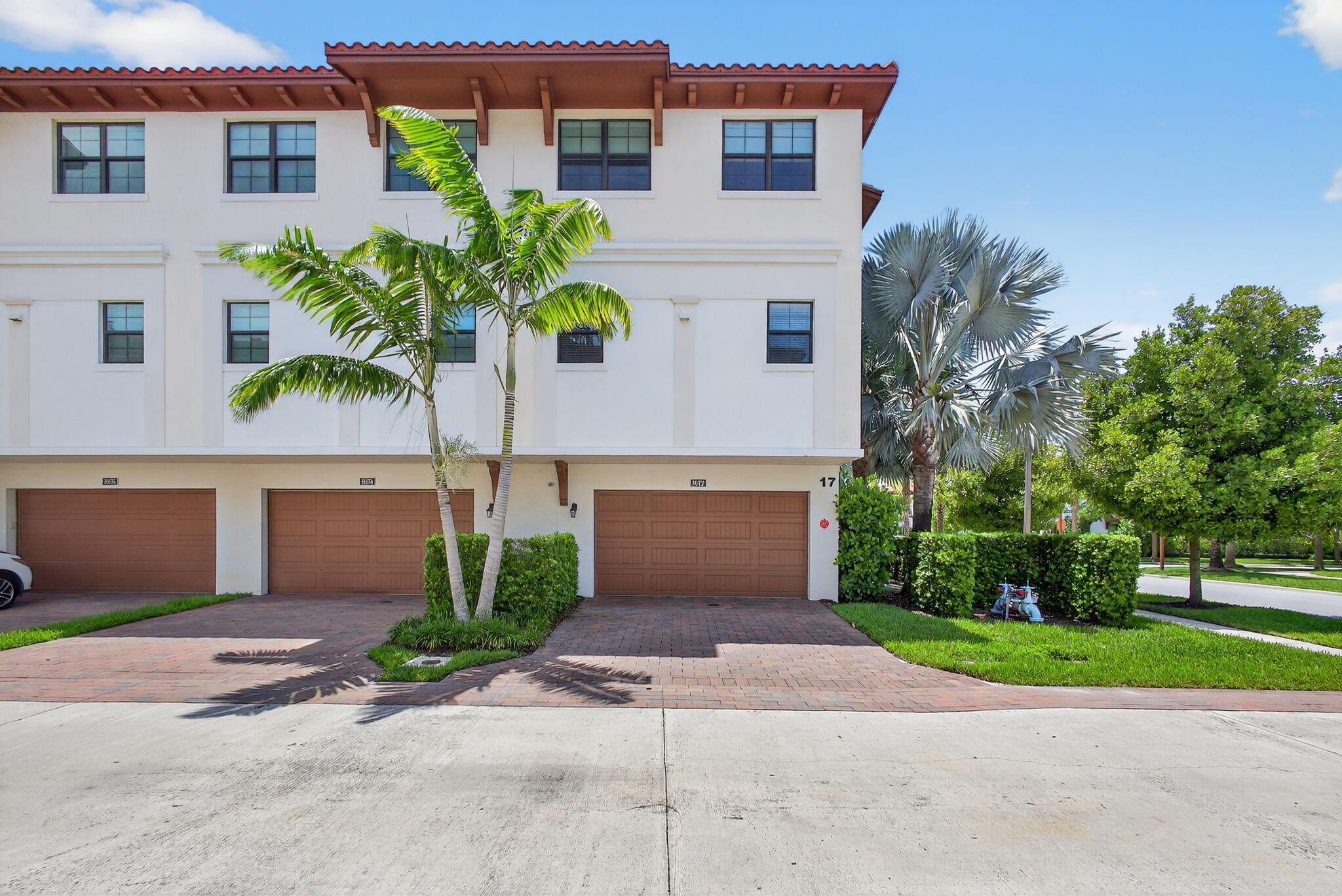 8072 Hobbes Way