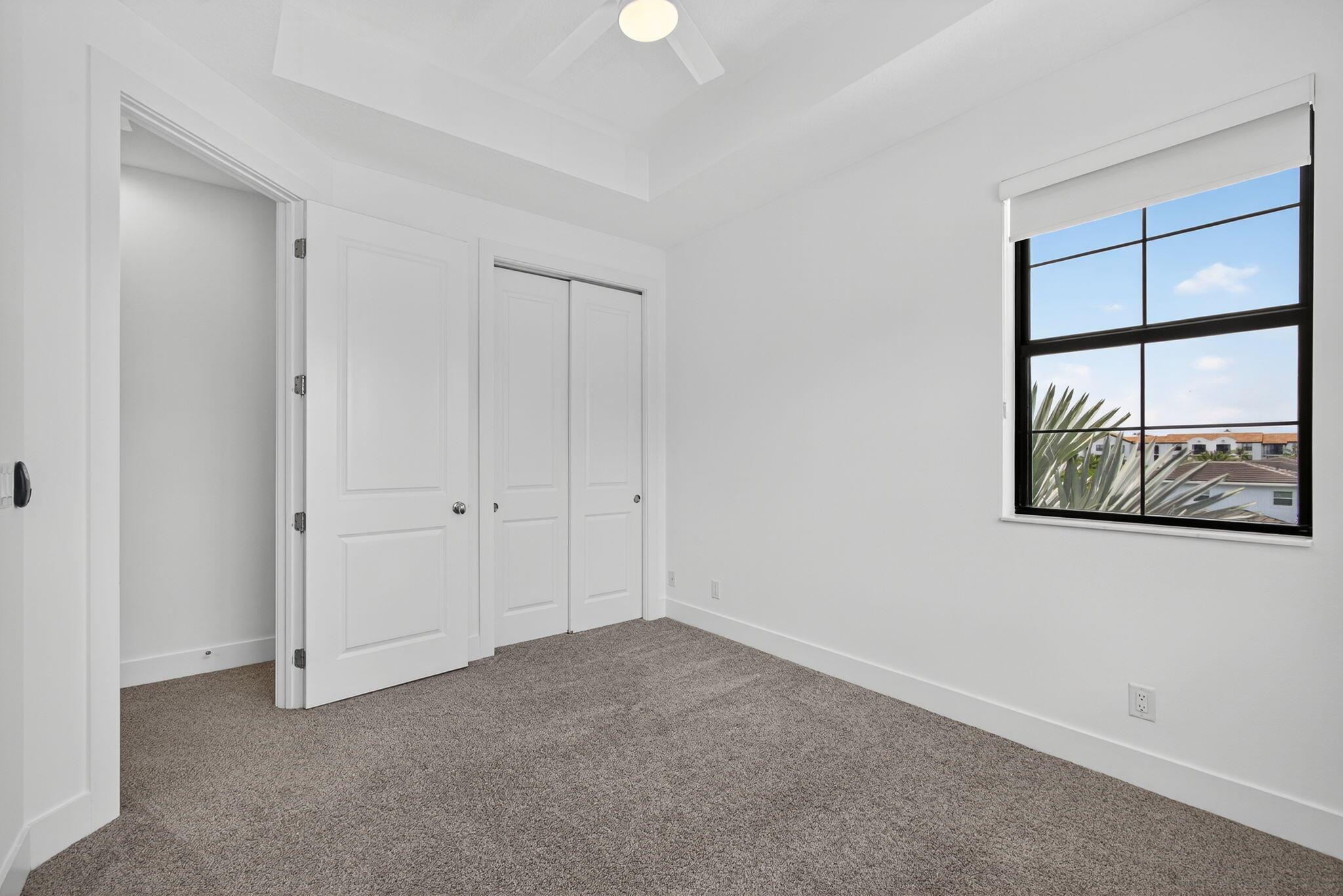 8072 Hobbes Way