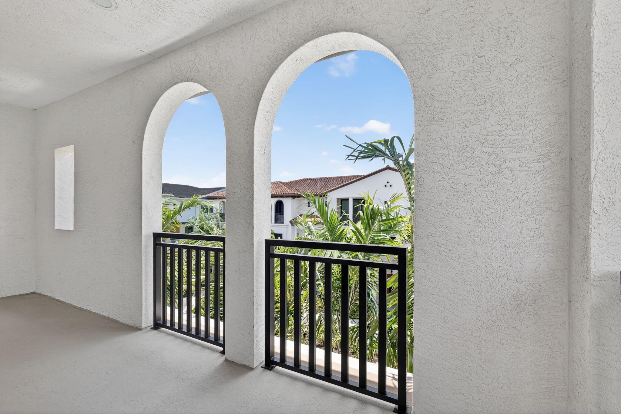 8072 Hobbes Way