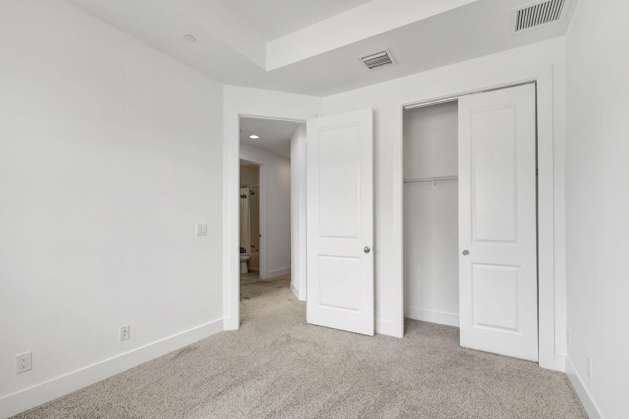 13392 Alton Road