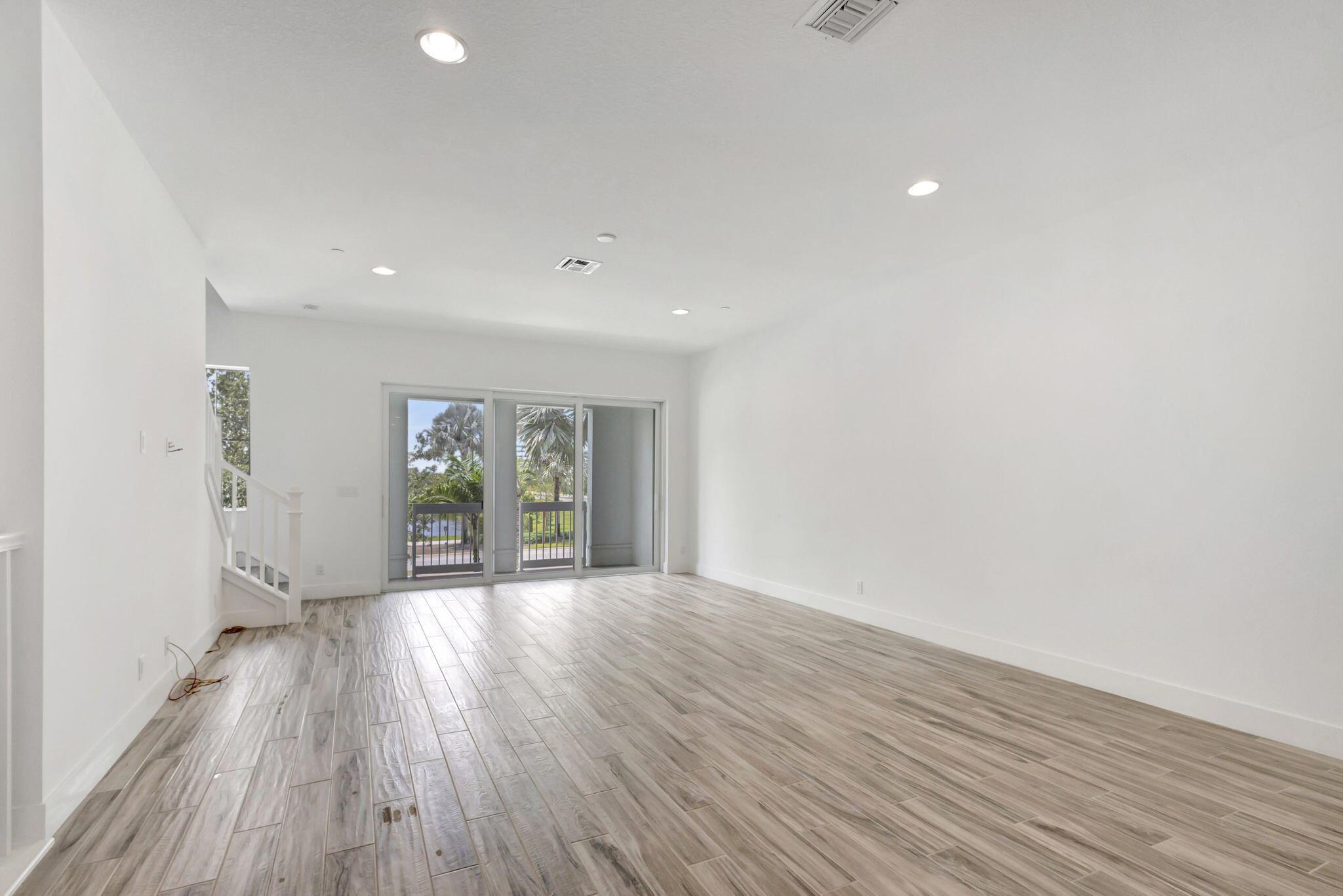 13392 Alton Road