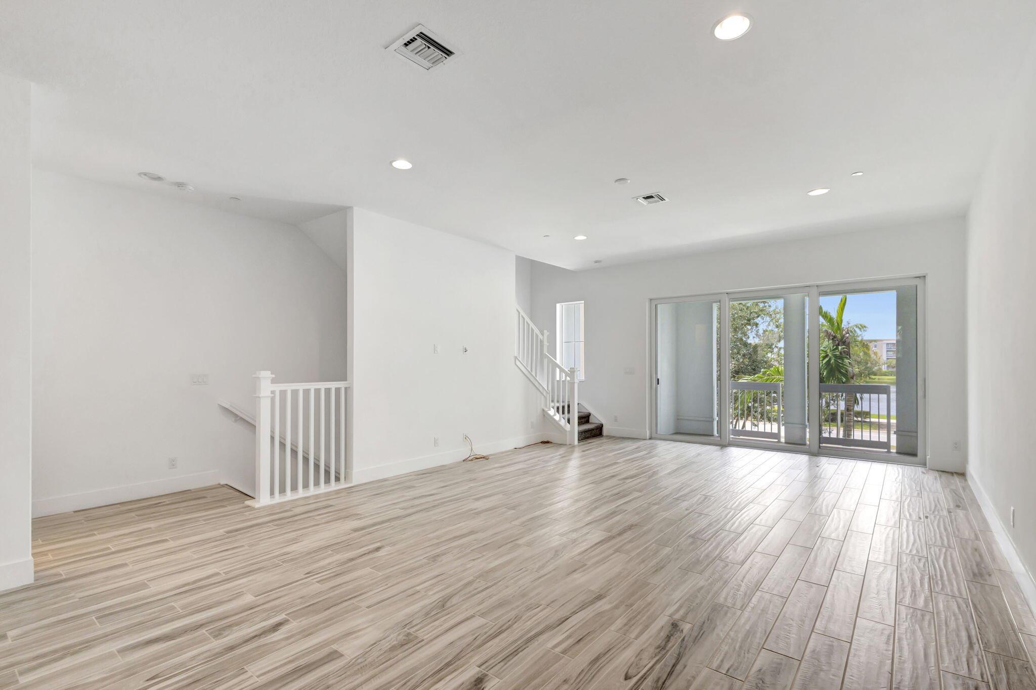 13392 Alton Road