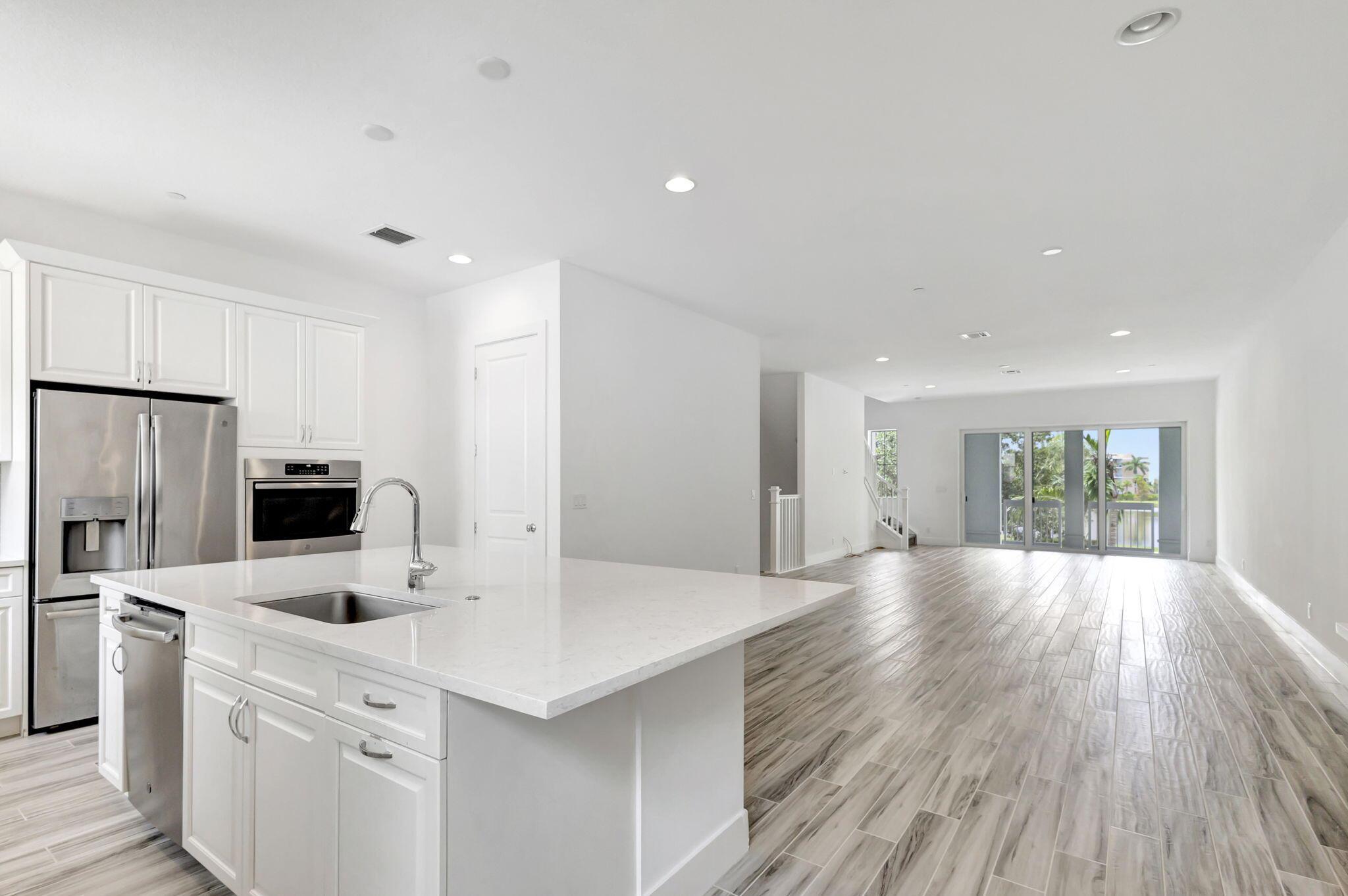 13392 Alton Road