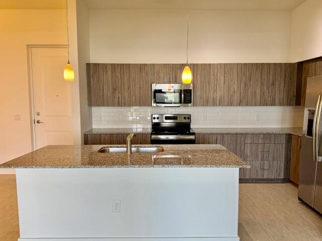 225 S Latitude Circle 406