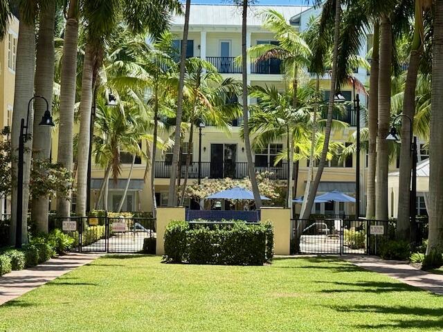 225 S Latitude Circle 406