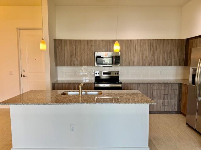 225 S Latitude Circle 406