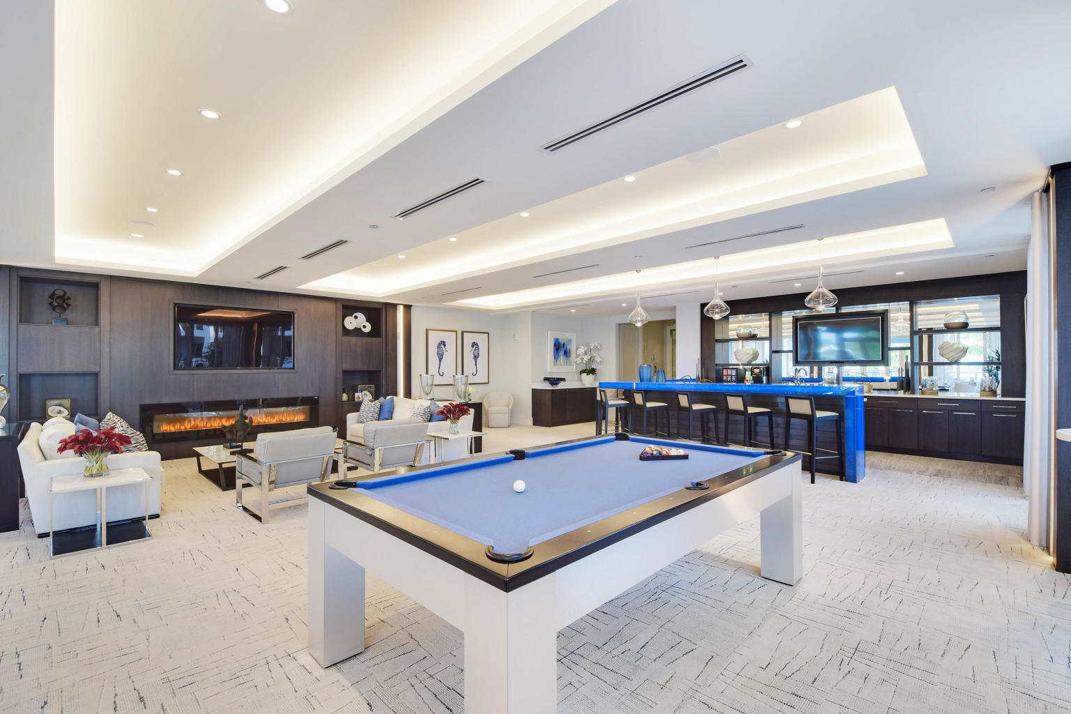 2 Water Club Way 2001