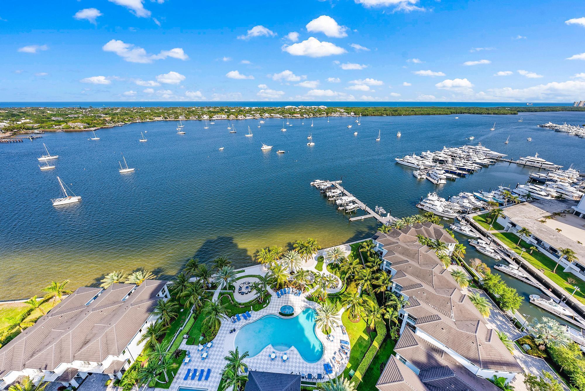 2 Water Club Way 2001