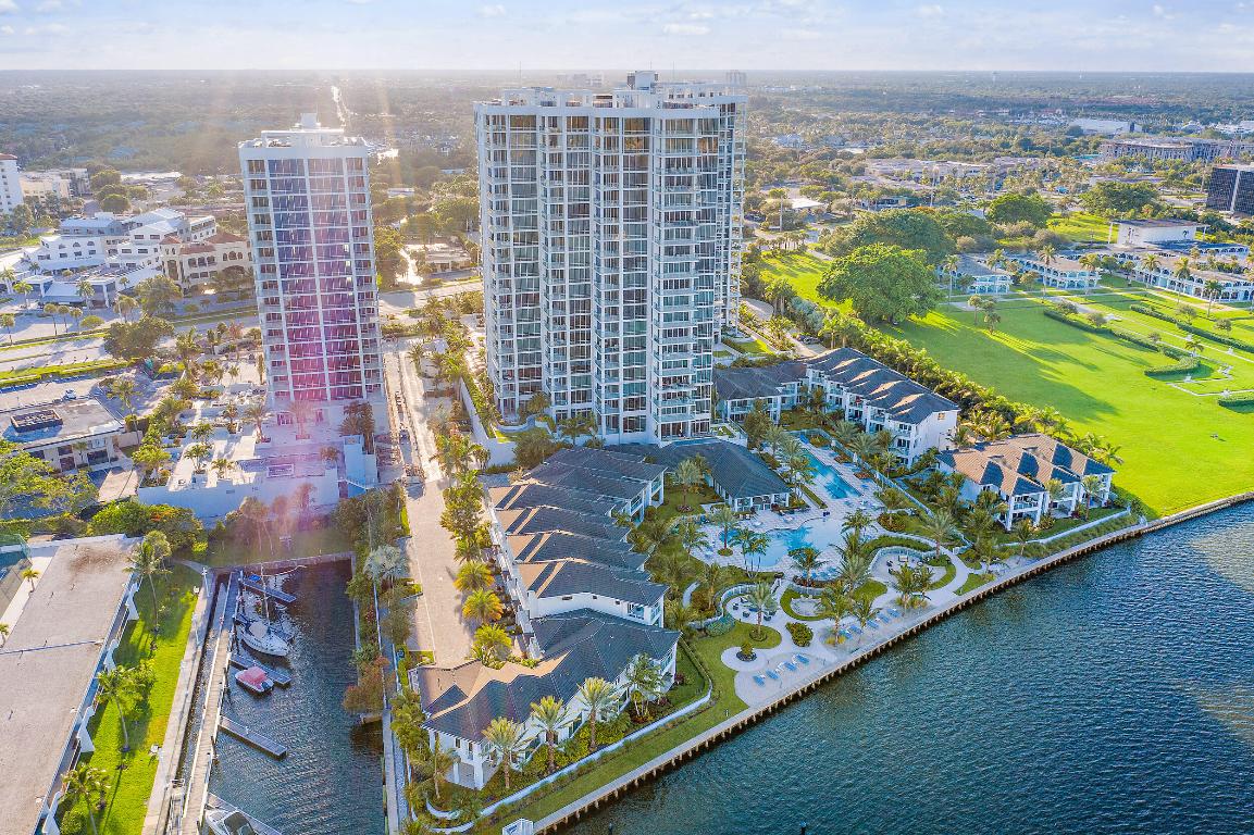 2 Water Club Way 2001