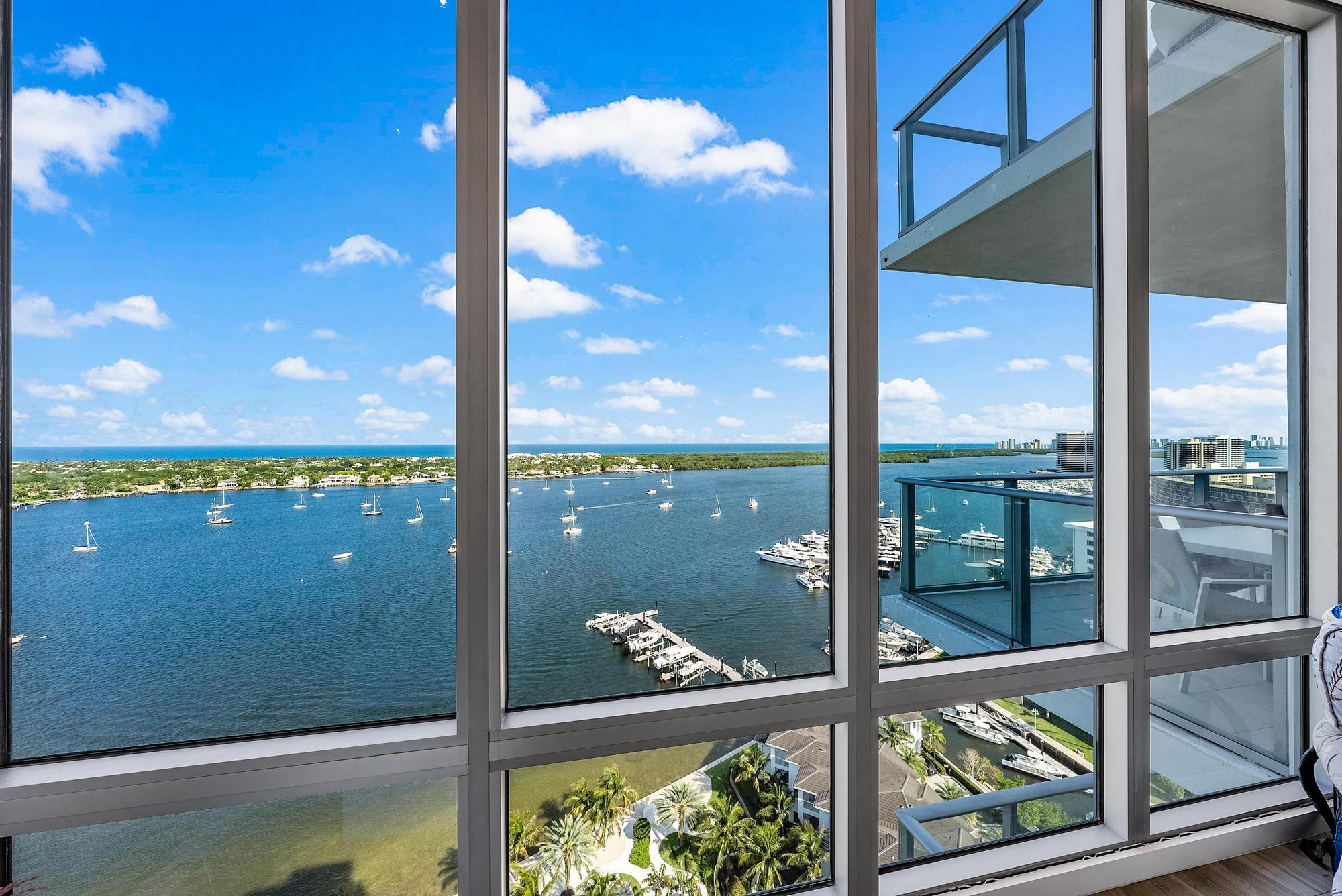 2 Water Club Way 2001