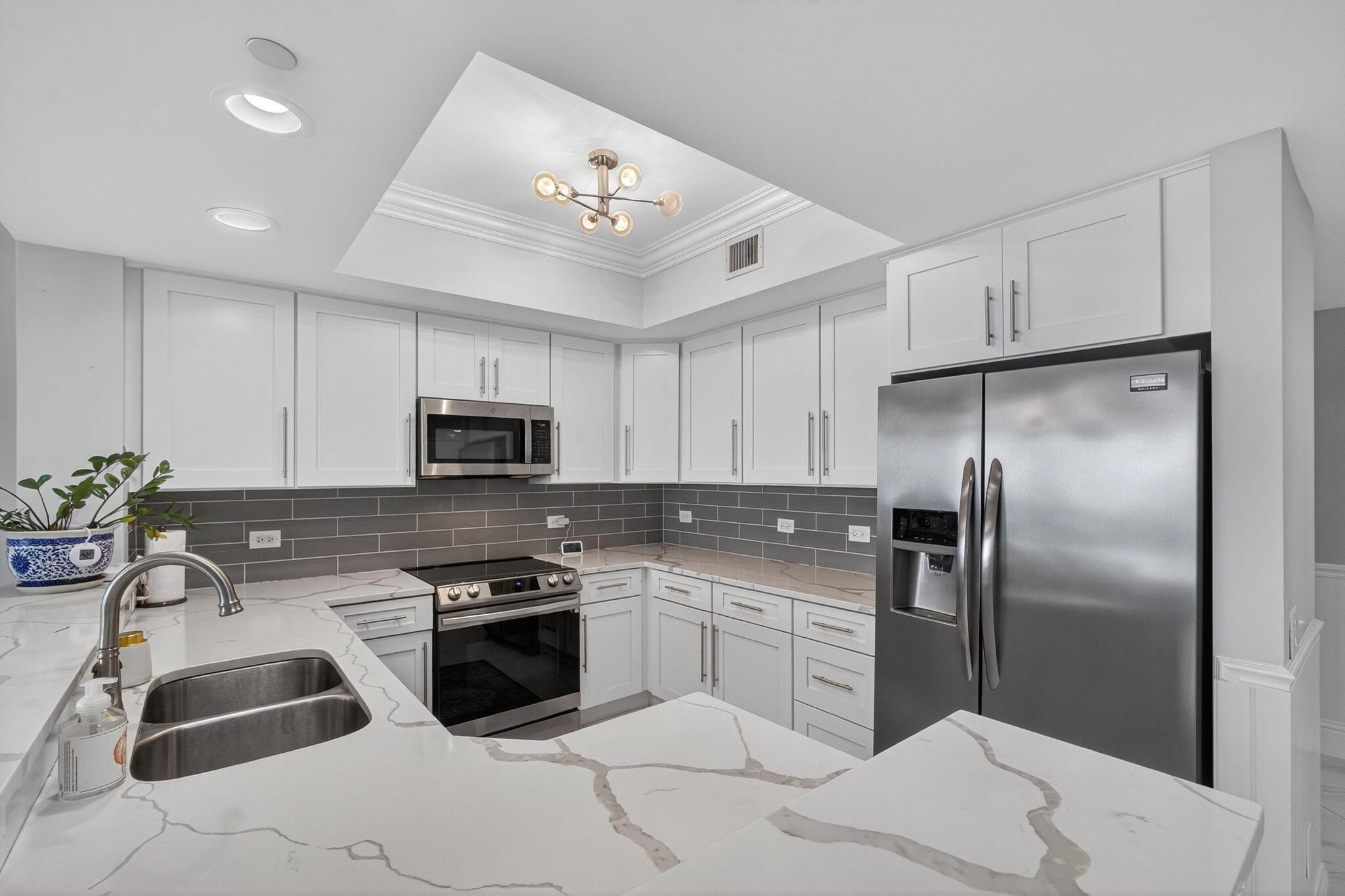 2650 Lake Shore Drive 2303