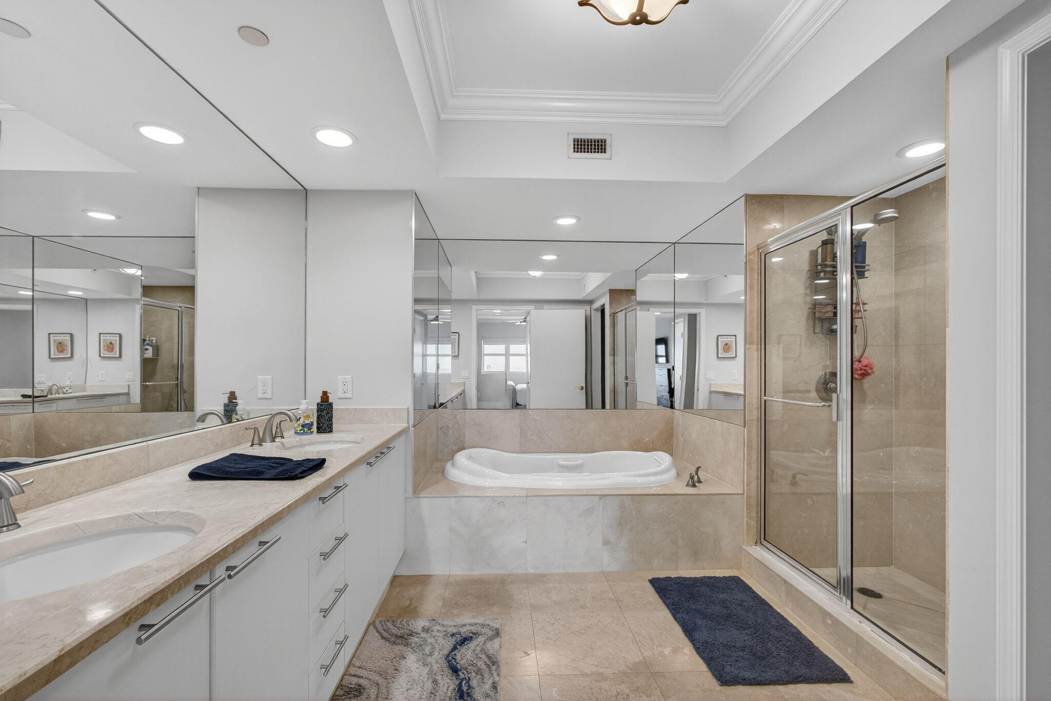 2650 Lake Shore Drive 2303