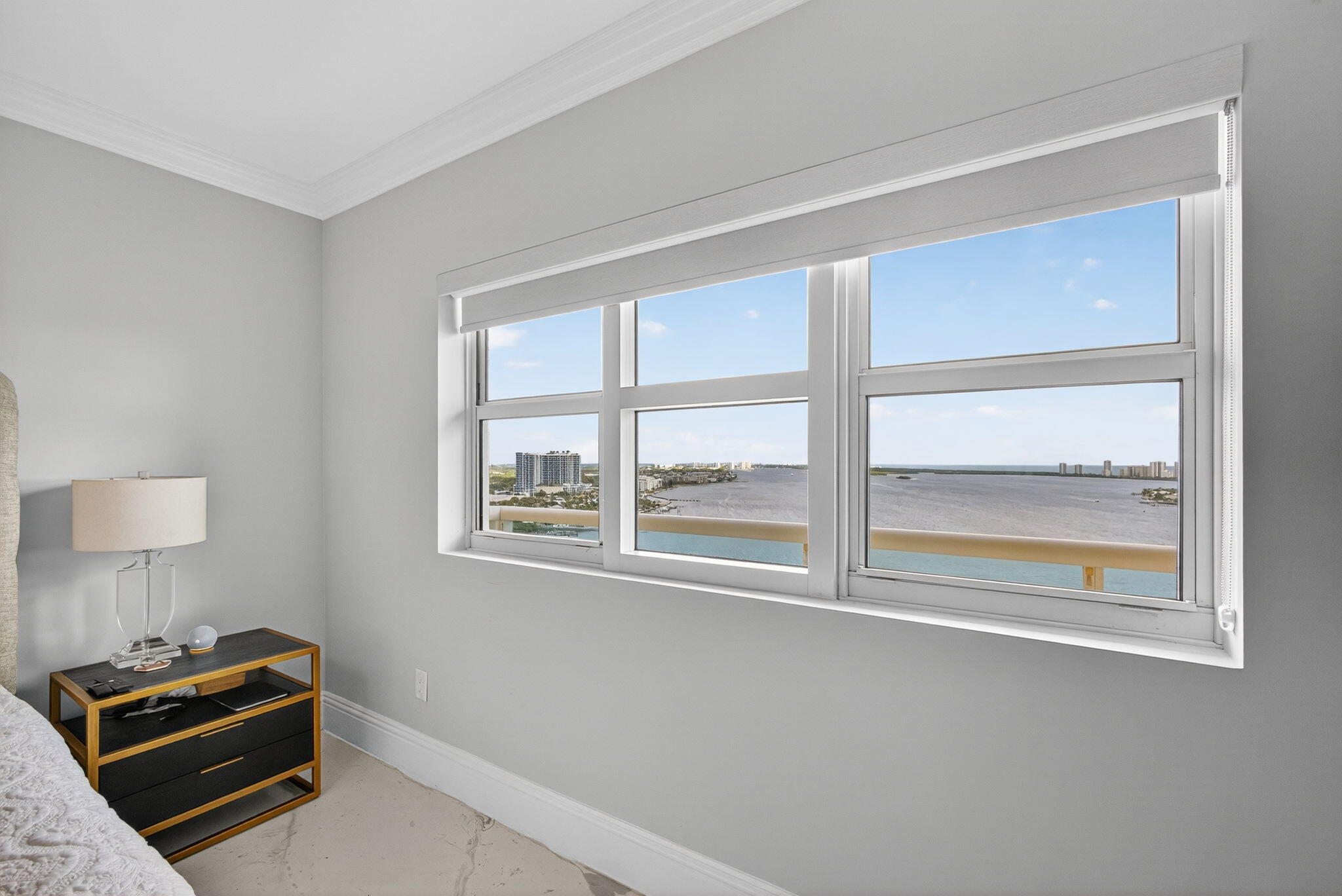 2650 Lake Shore Drive 2303