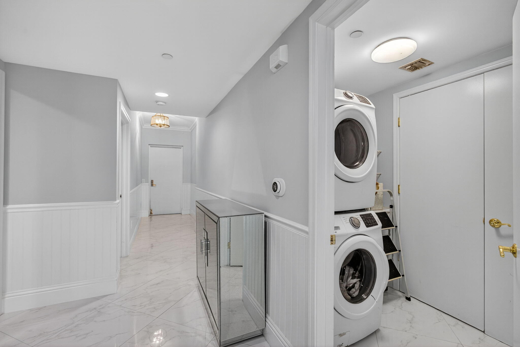 2650 Lake Shore Drive 2303