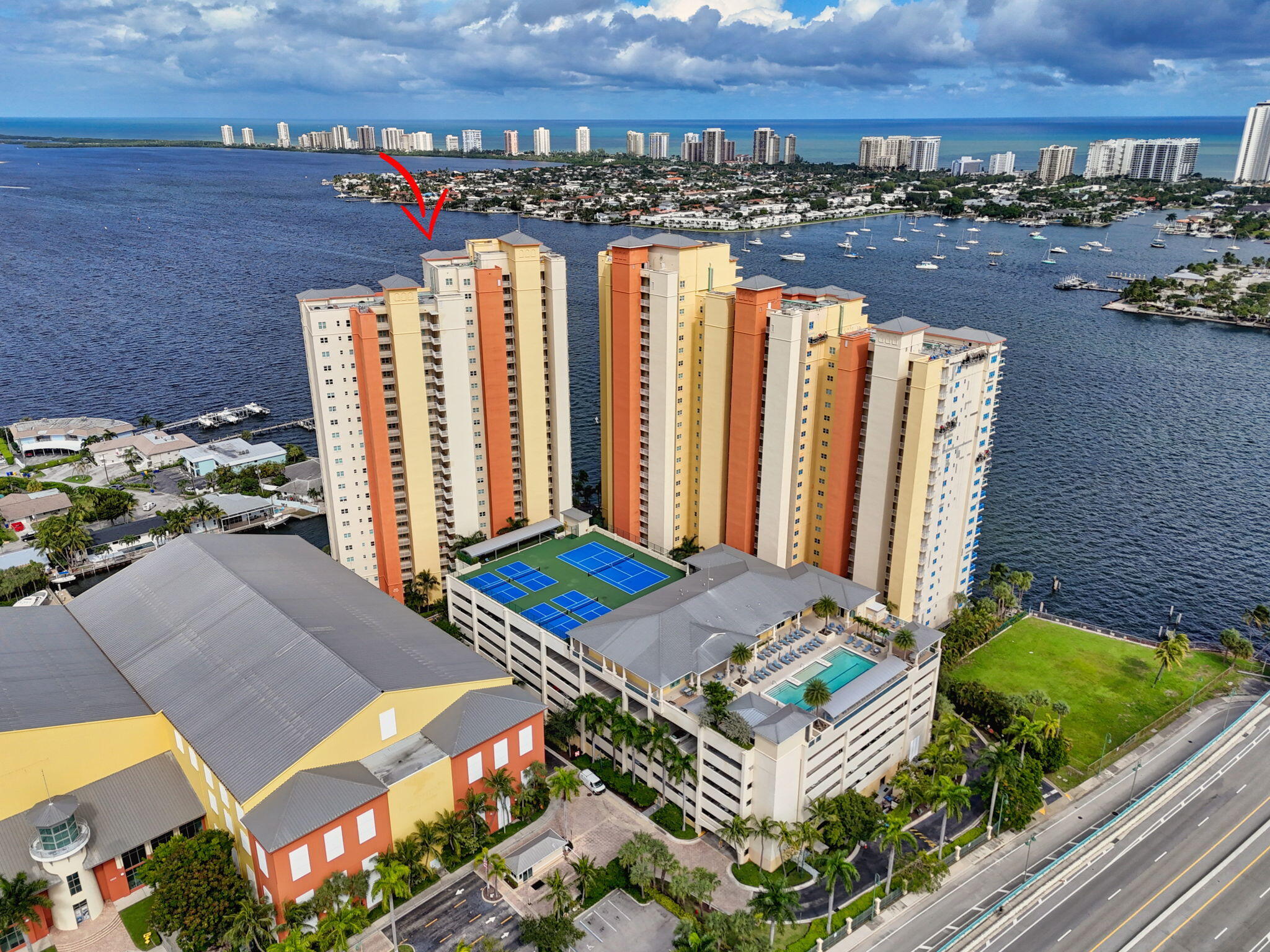 2650 Lake Shore Drive 2303