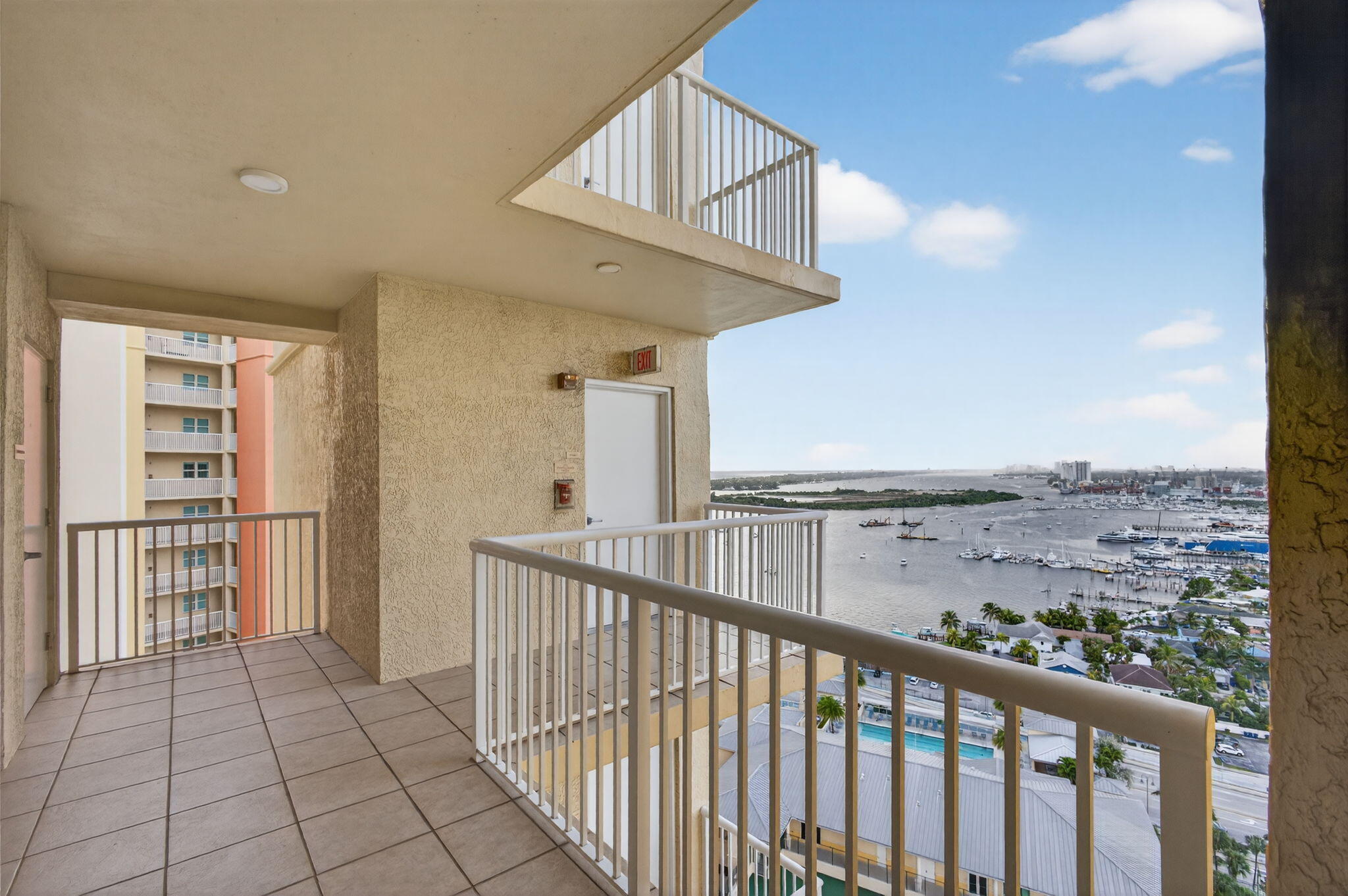 2650 Lake Shore Drive 2303