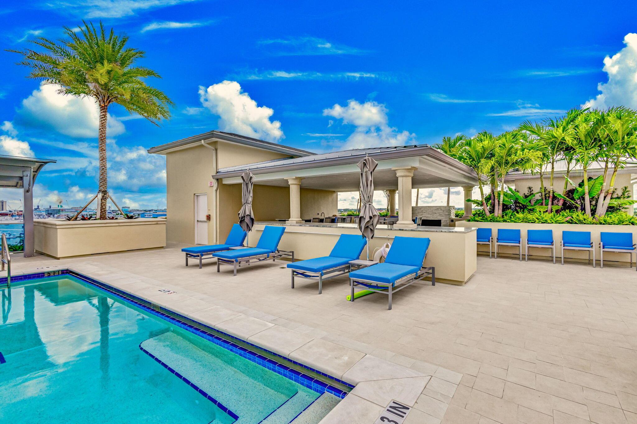 2650 Lake Shore Drive 2303