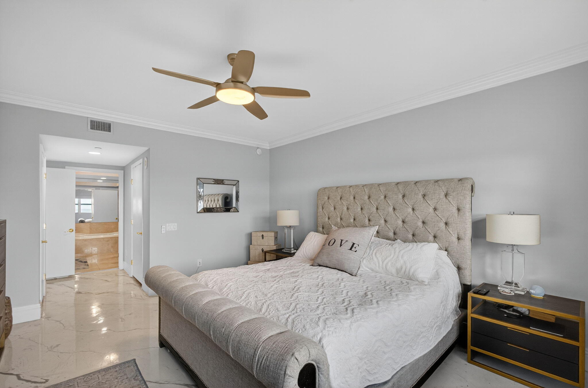 2650 Lake Shore Drive 2303
