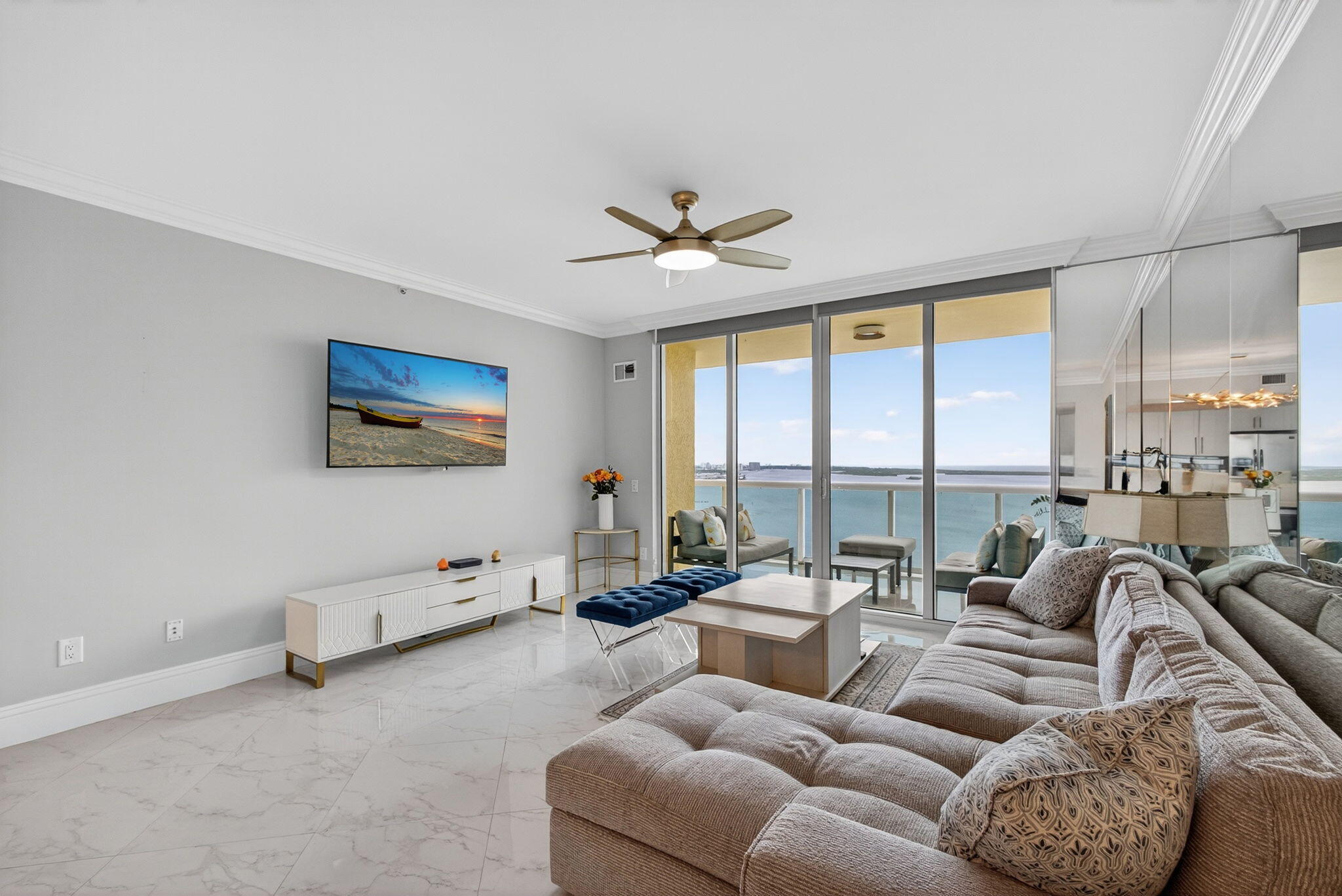 2650 Lake Shore Drive 2303
