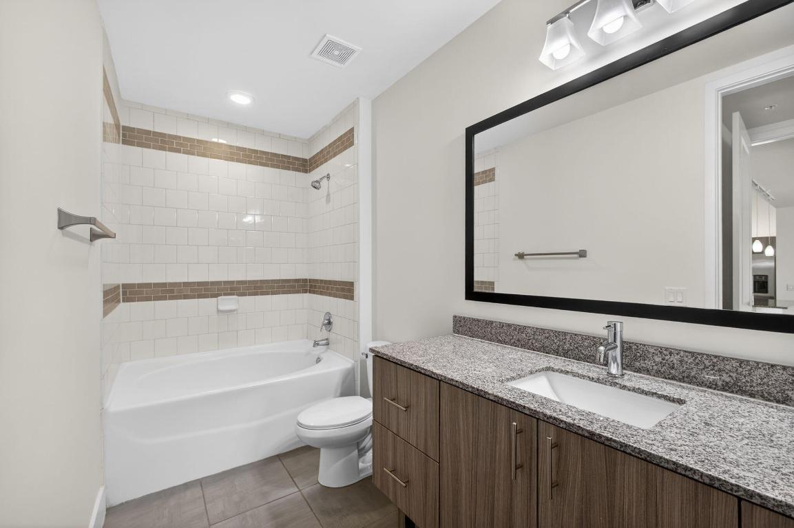 3130 W Latitude Circle 202