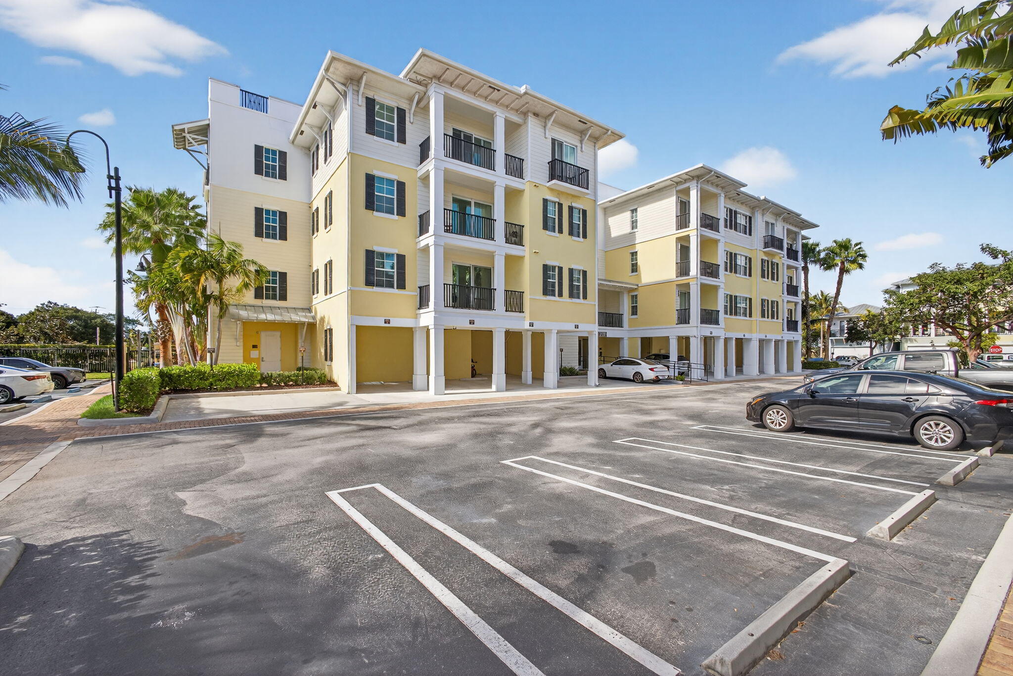 3130 W Latitude Circle 202