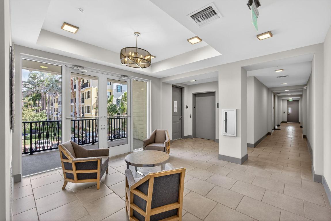 3130 W Latitude Circle 202