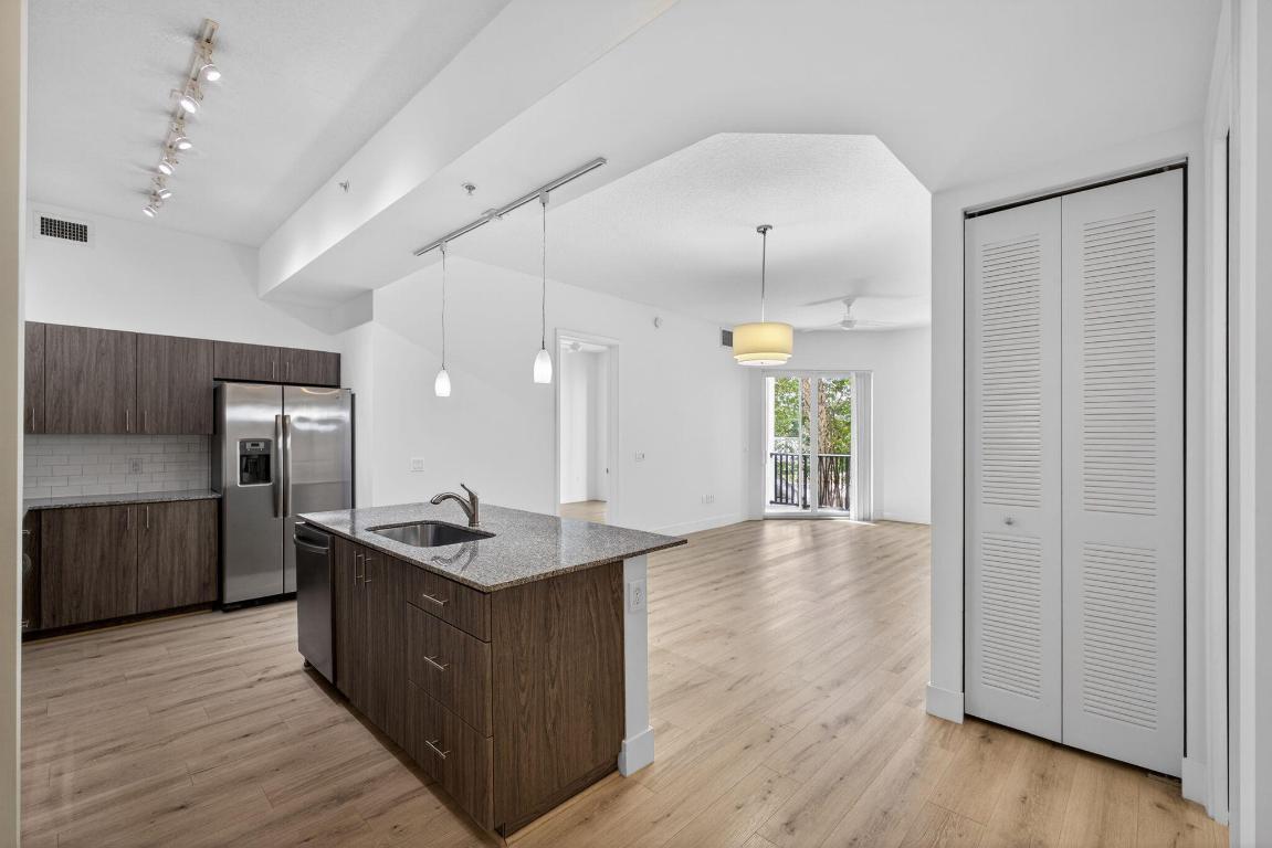 3130 W Latitude Circle 203