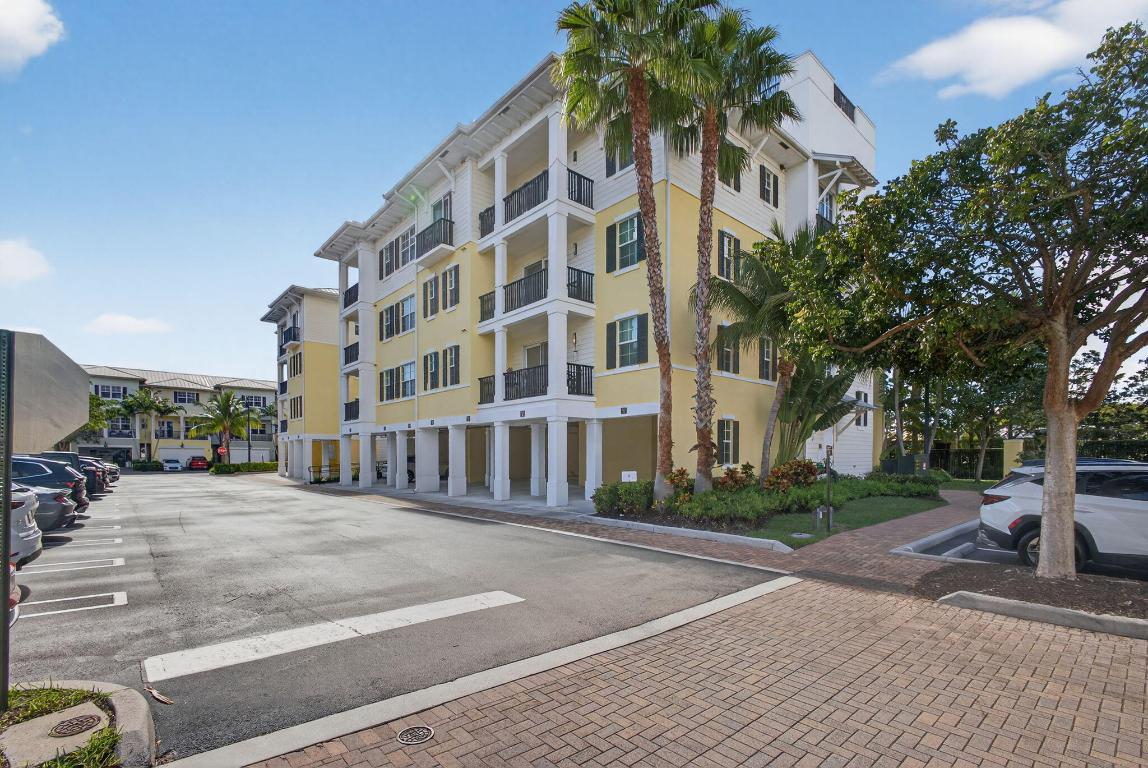 3130 W Latitude Circle 203