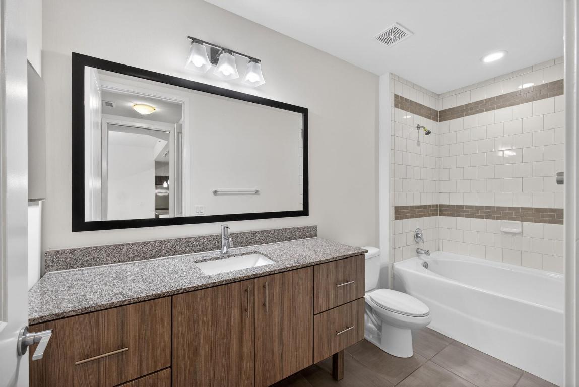 3130 W Latitude Circle 203