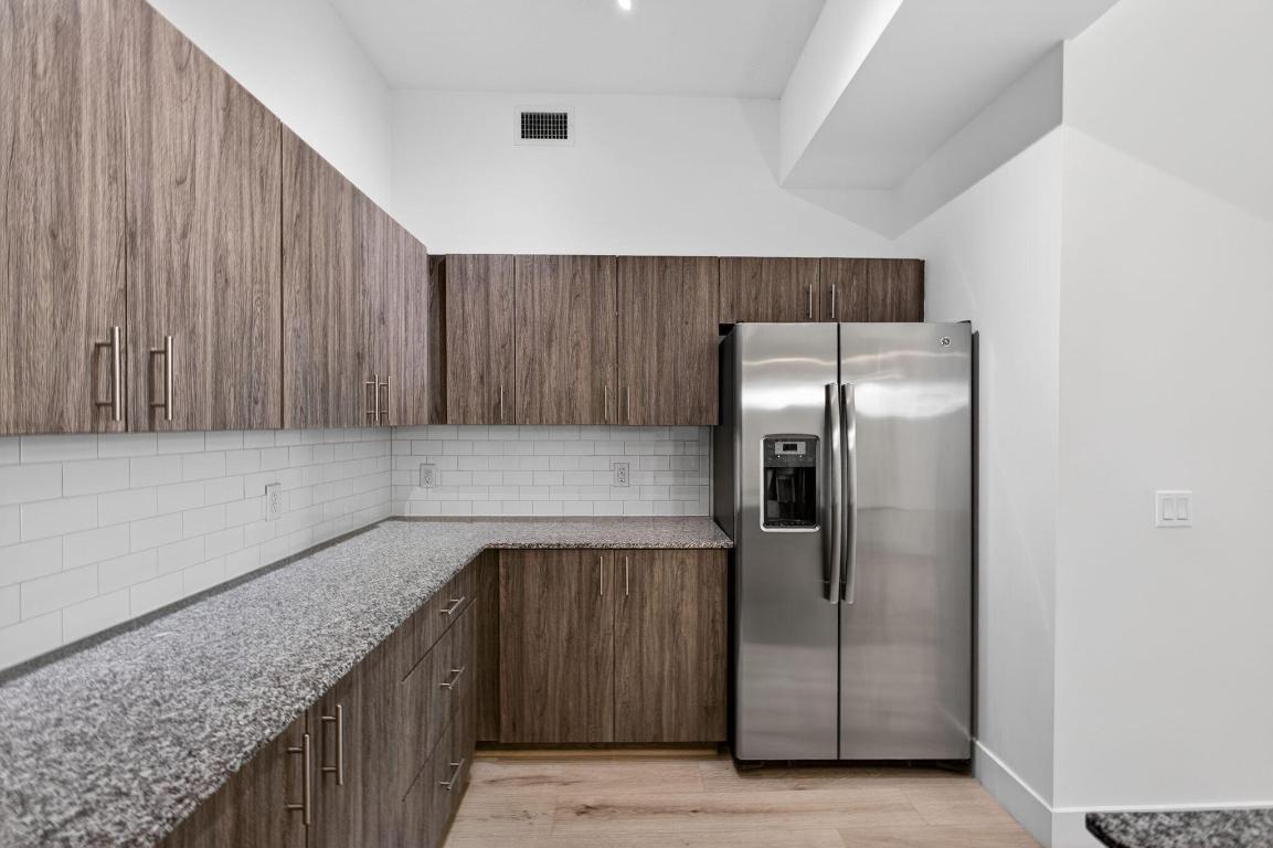 3130 W Latitude Circle 203