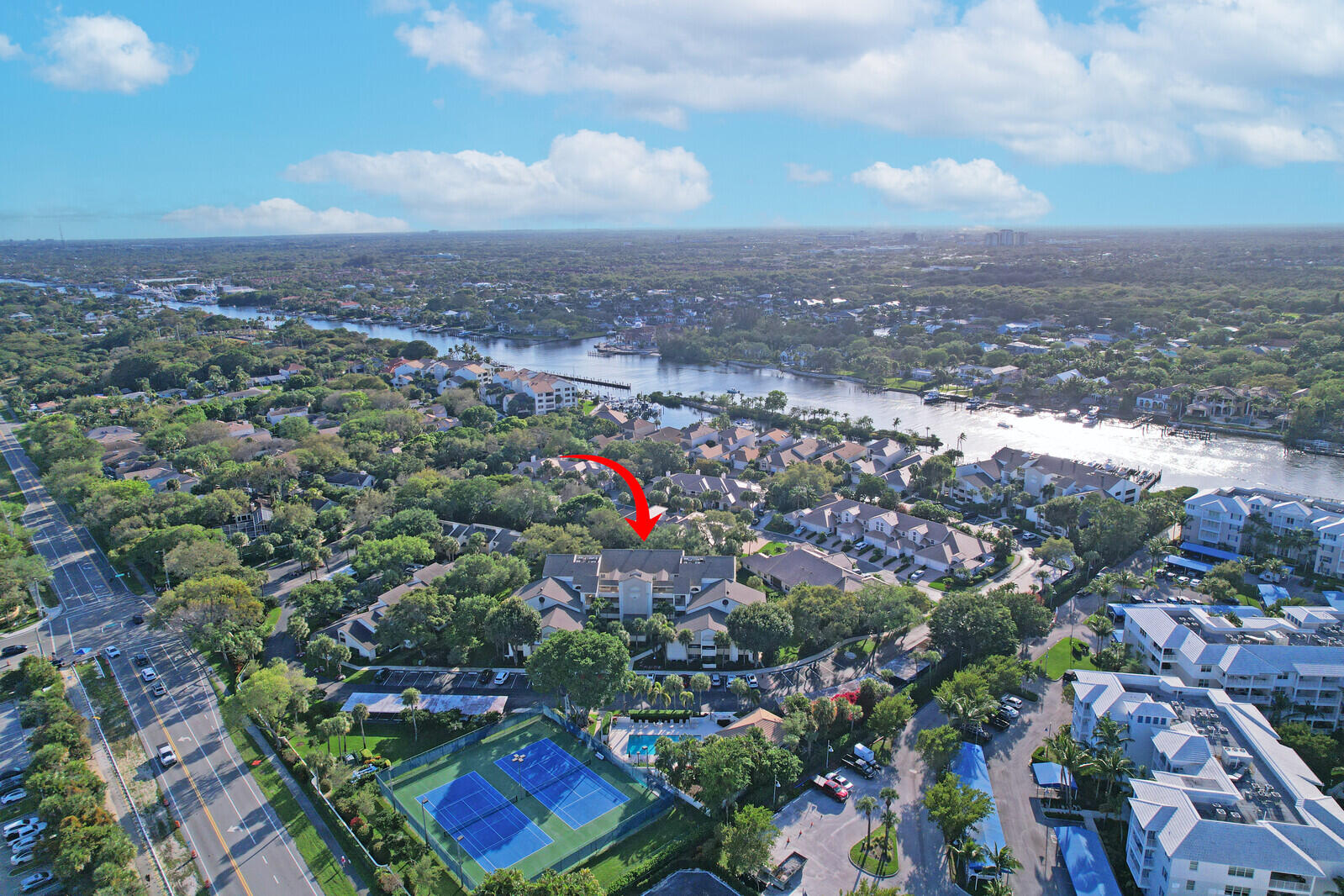 346 Oak Harbour Drive
