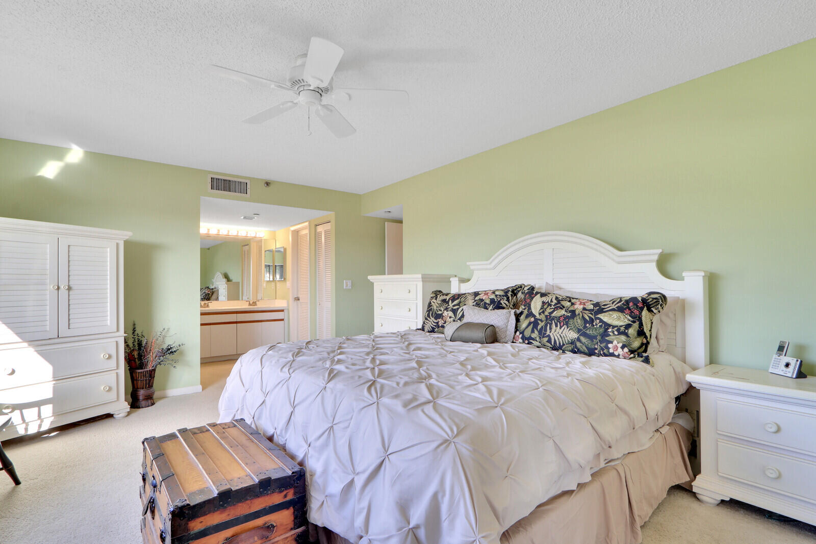 346 Oak Harbour Drive