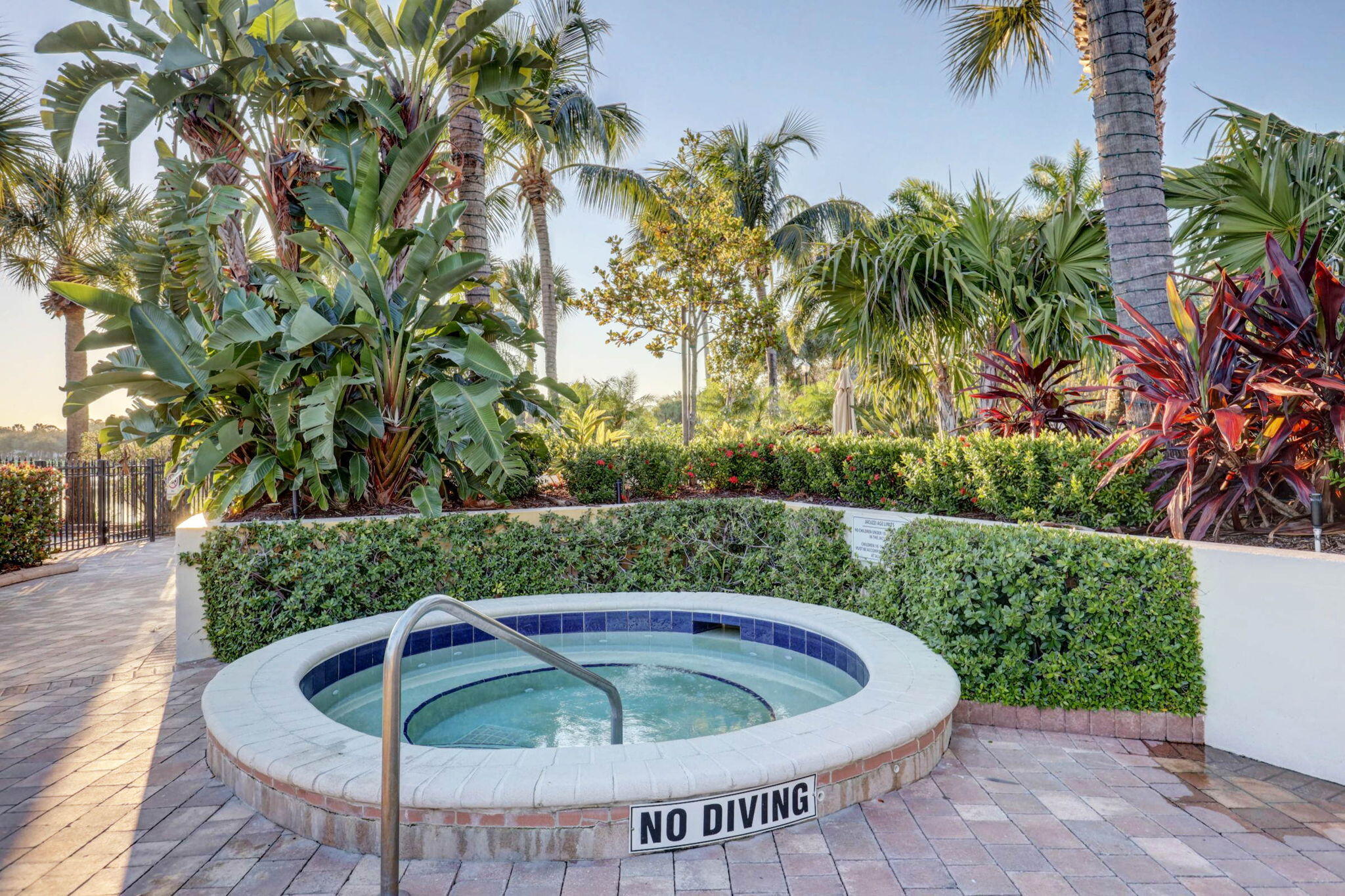 562 Tomahawk Court