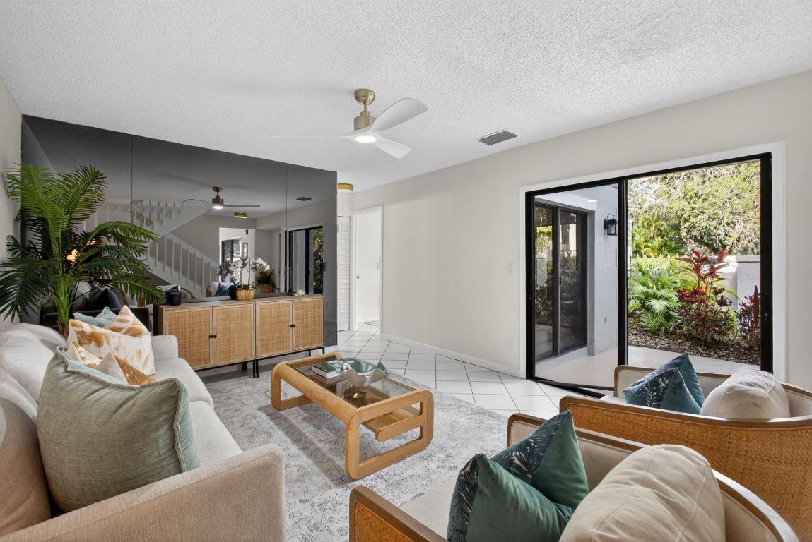 357 Prestwick Circle 2