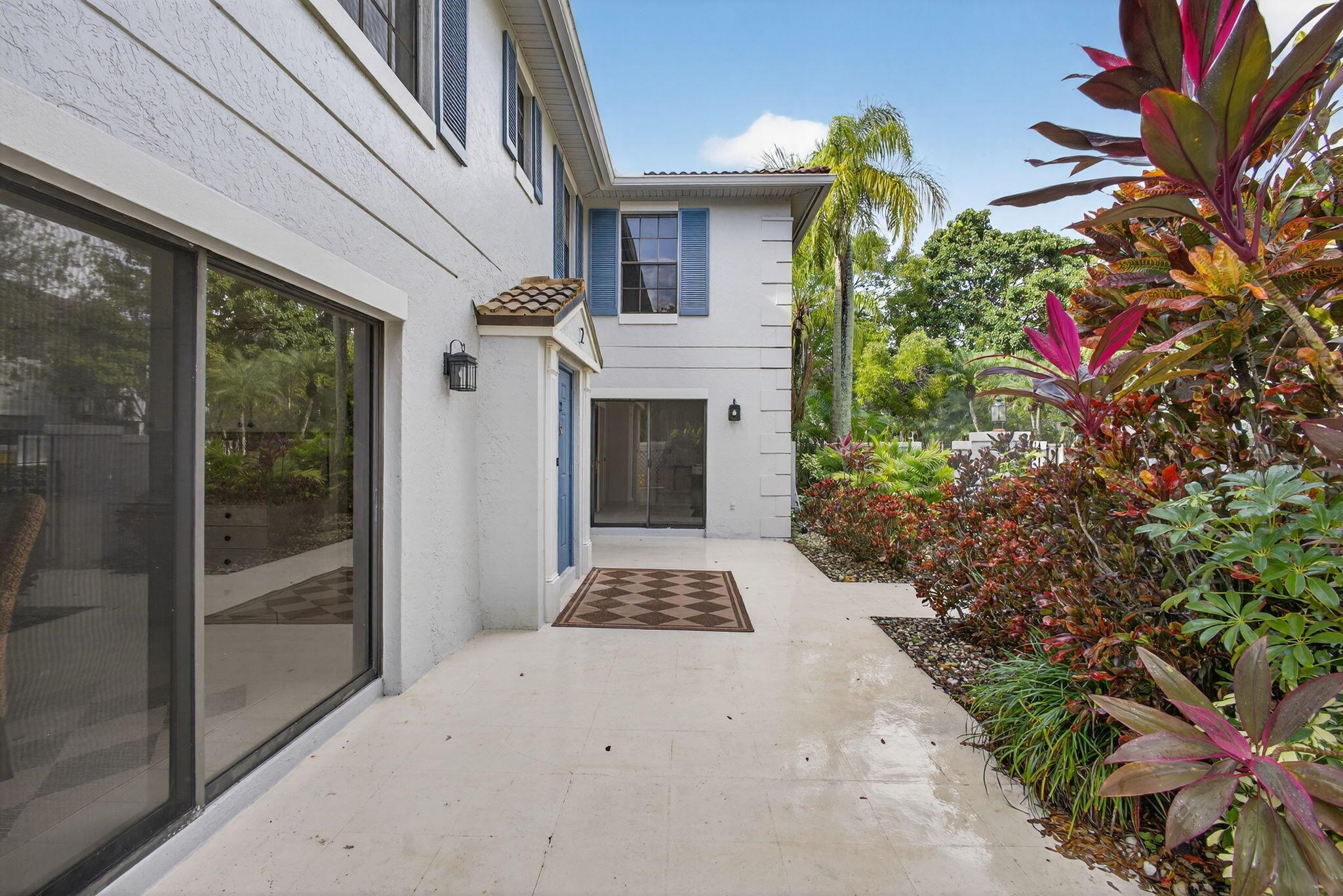 357 Prestwick Circle 2