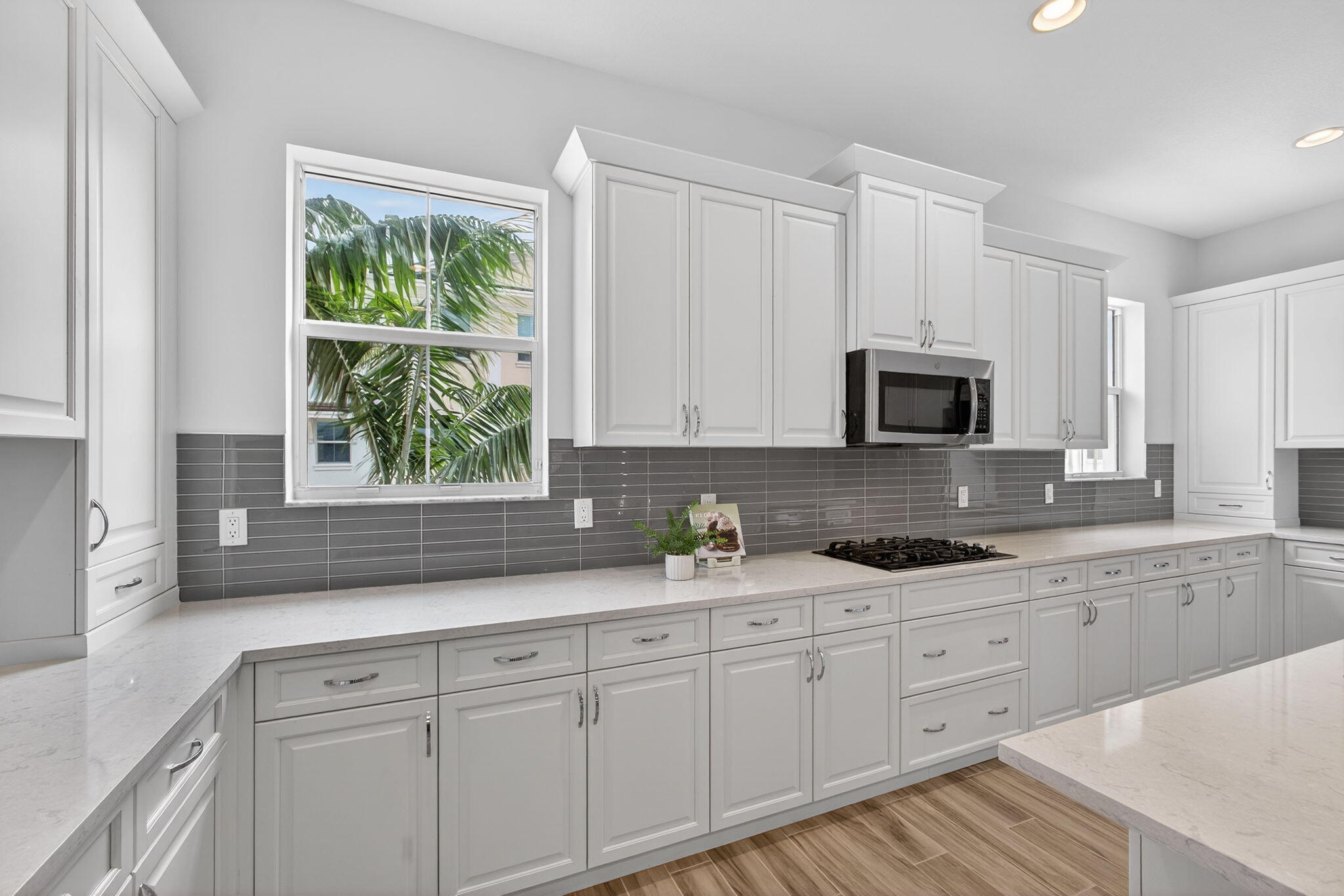 13392 Alton Road
