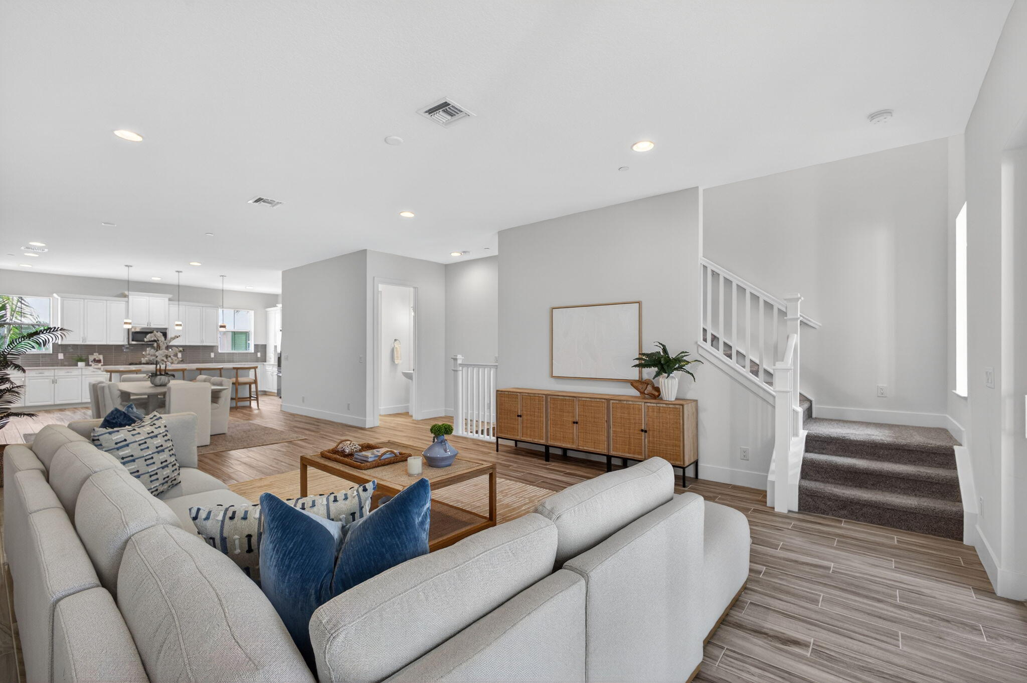 13392 Alton Road