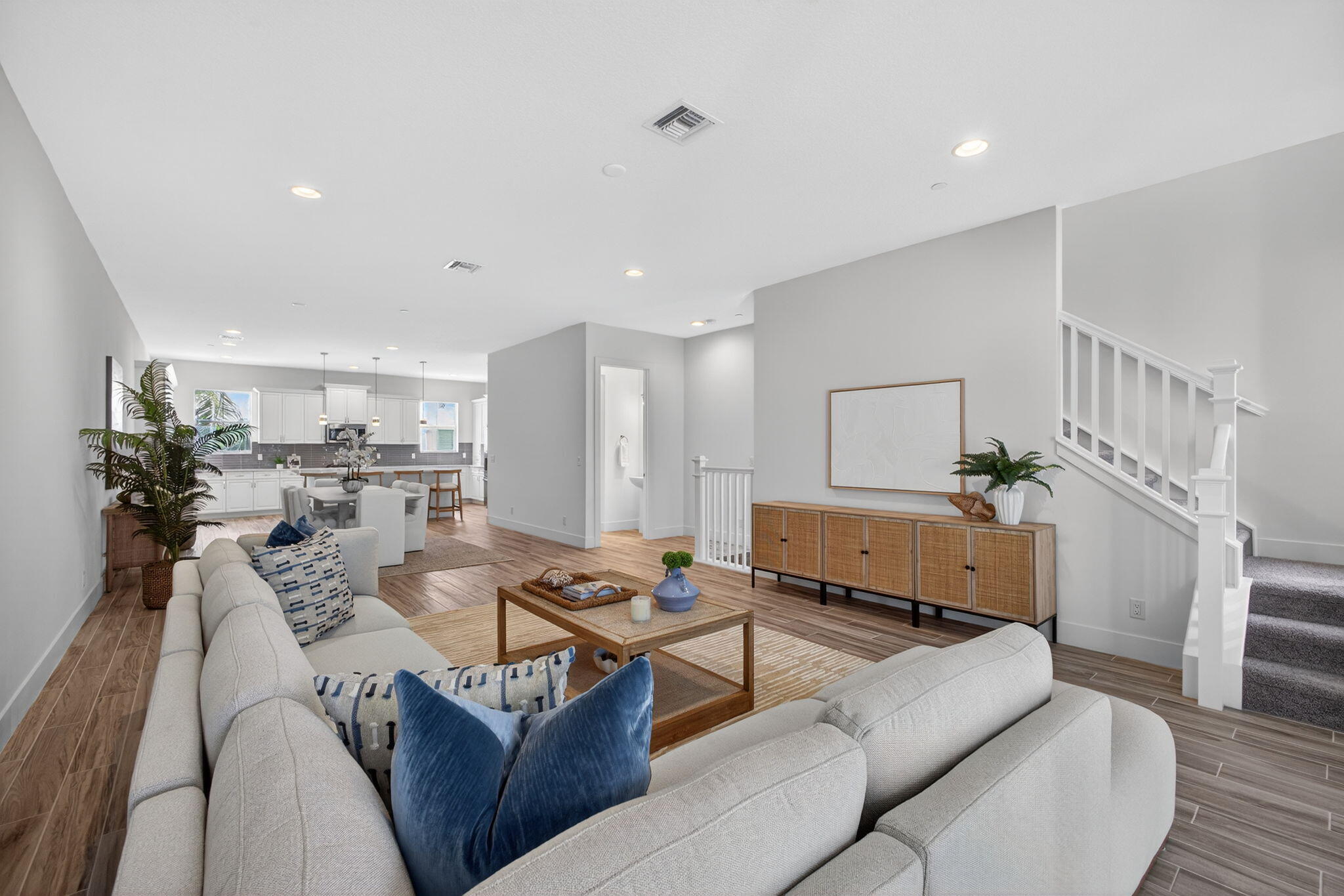 13392 Alton Road