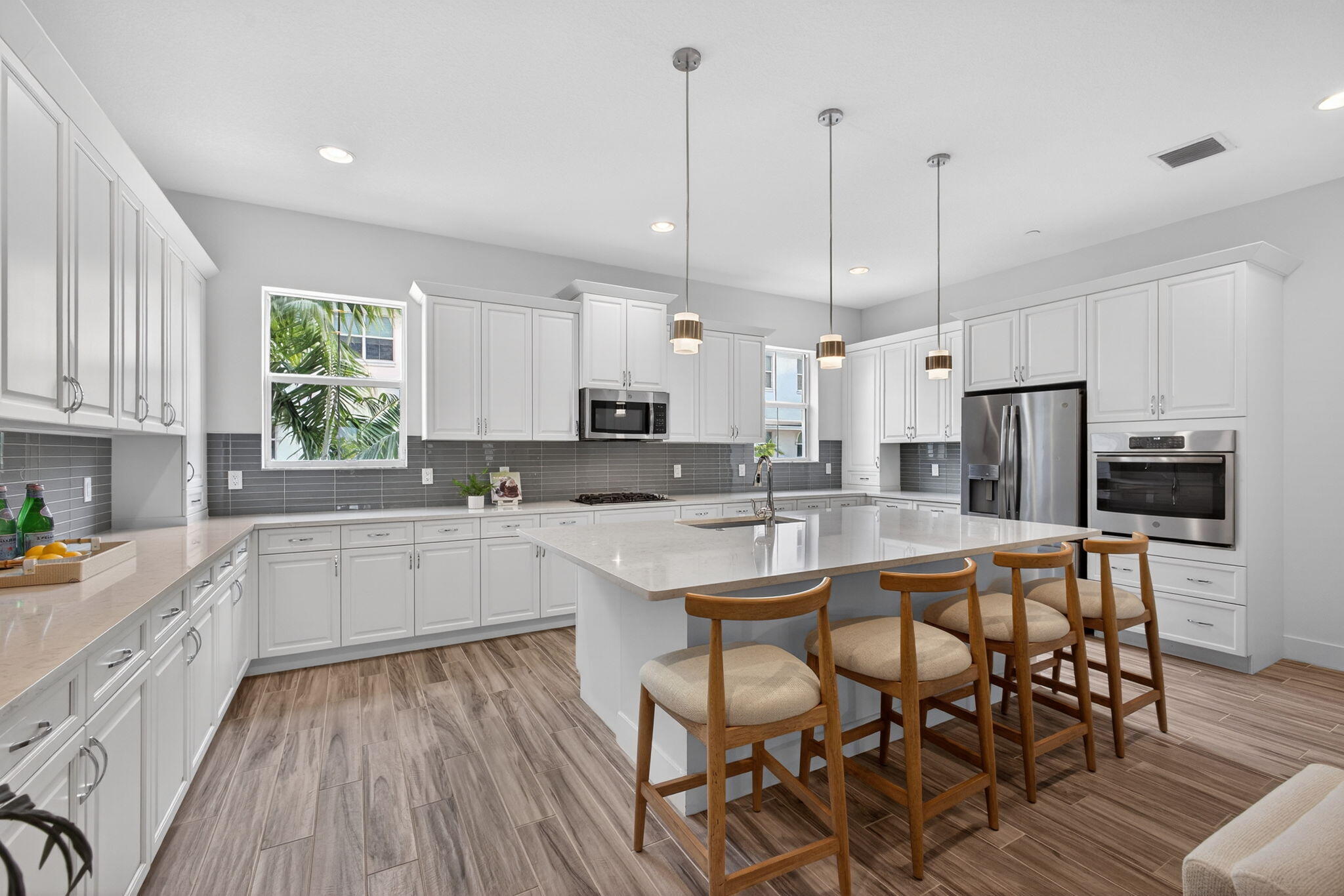 13392 Alton Road