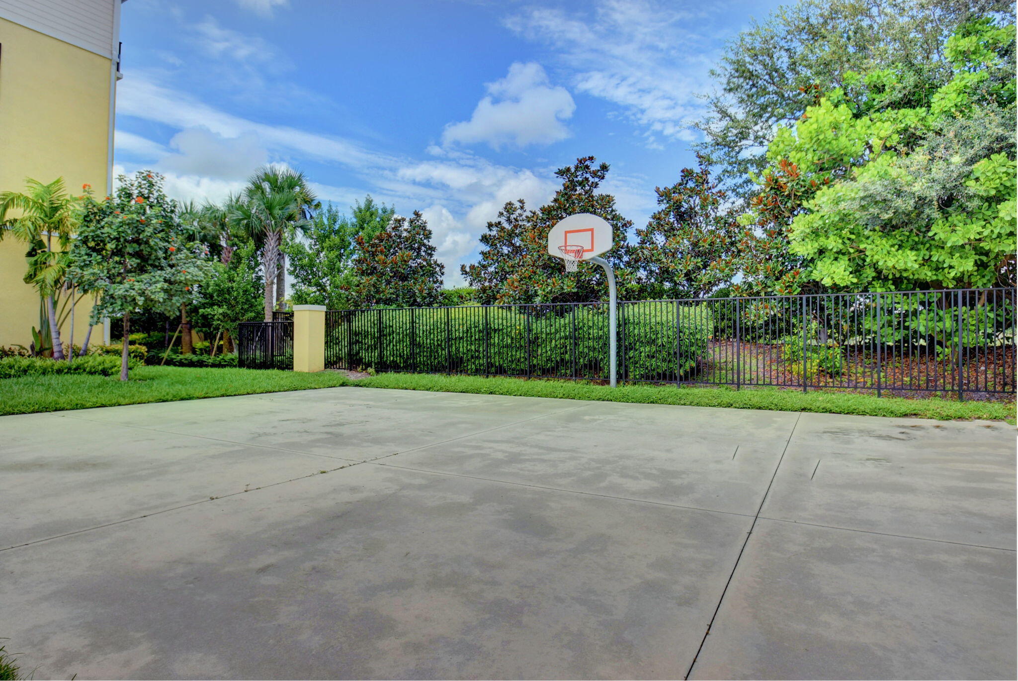 3130 W Latitude Circle 103