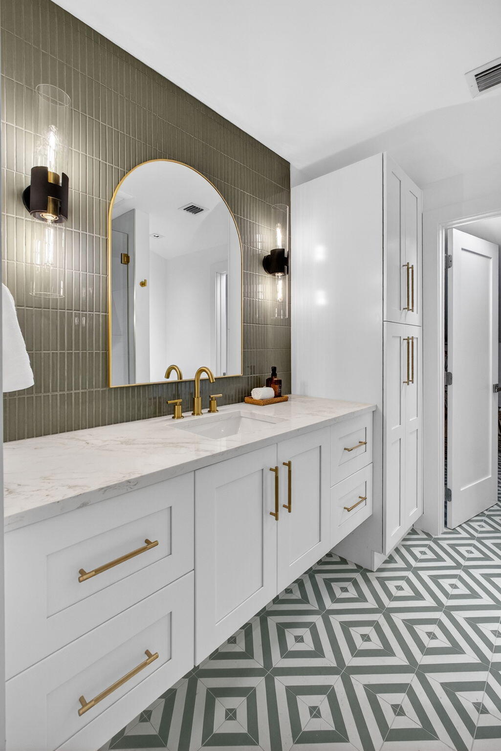 6550 N Ocean Boulevard 1