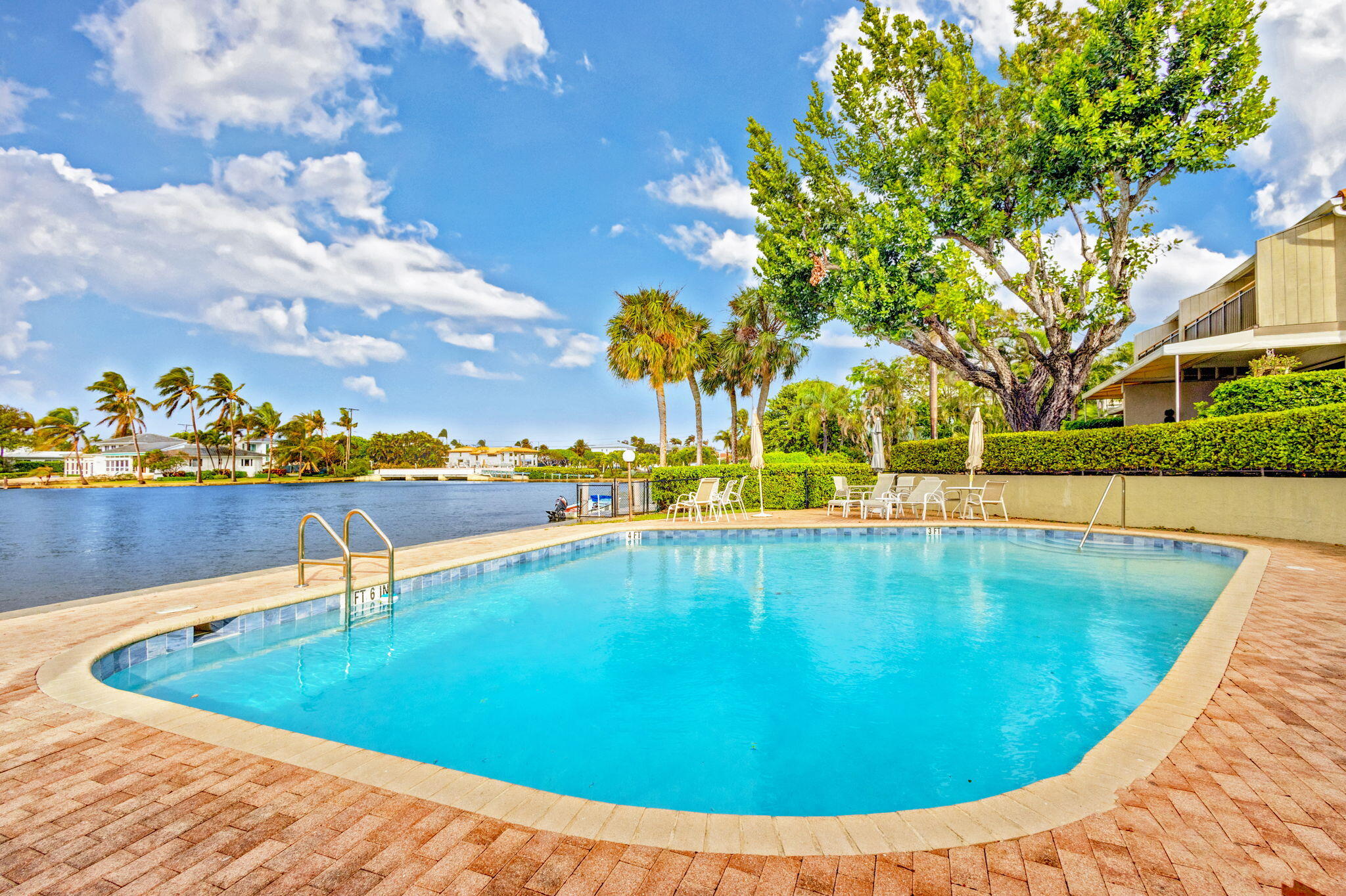 6550 N Ocean Boulevard 1