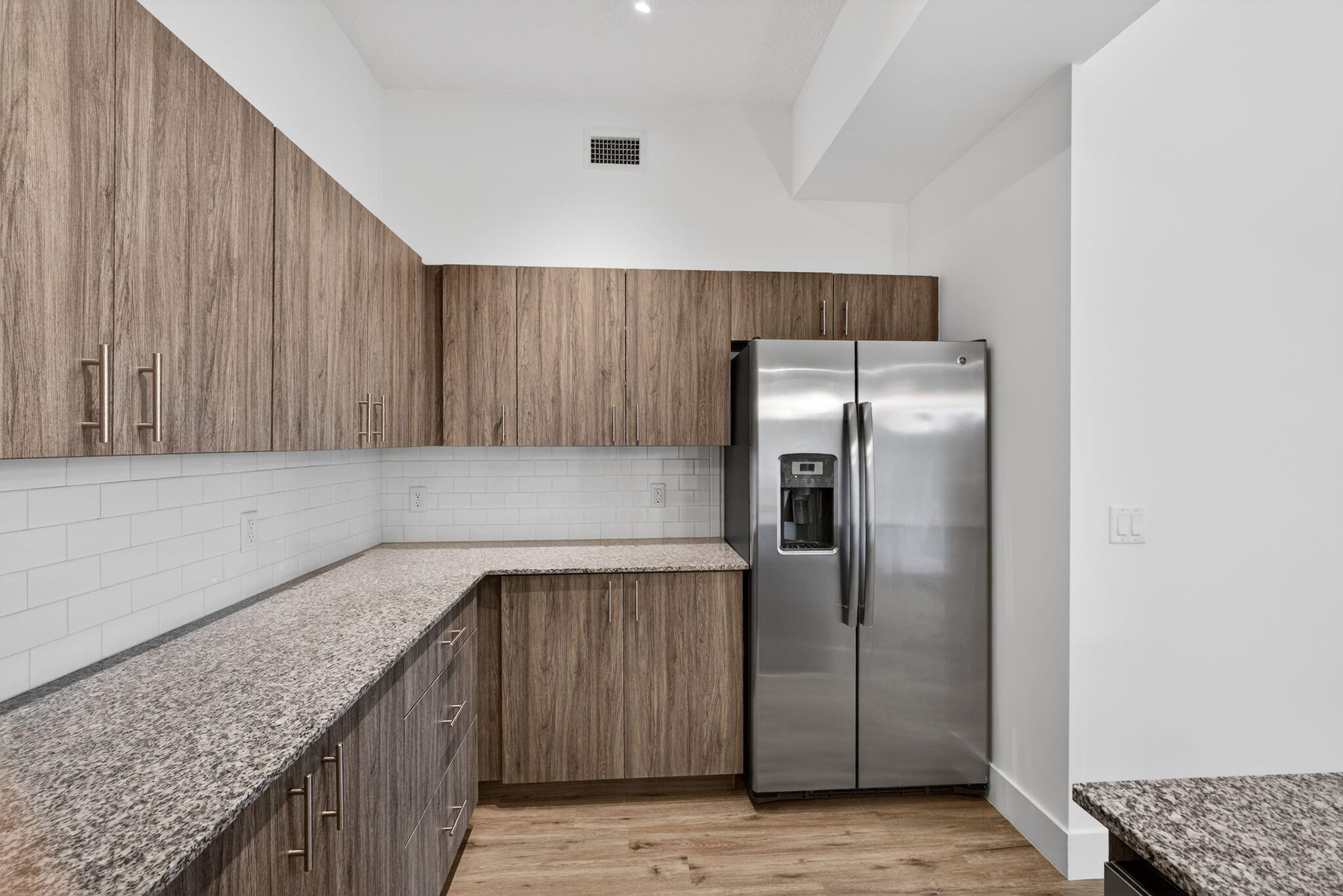 225 S Latitude Circle 203