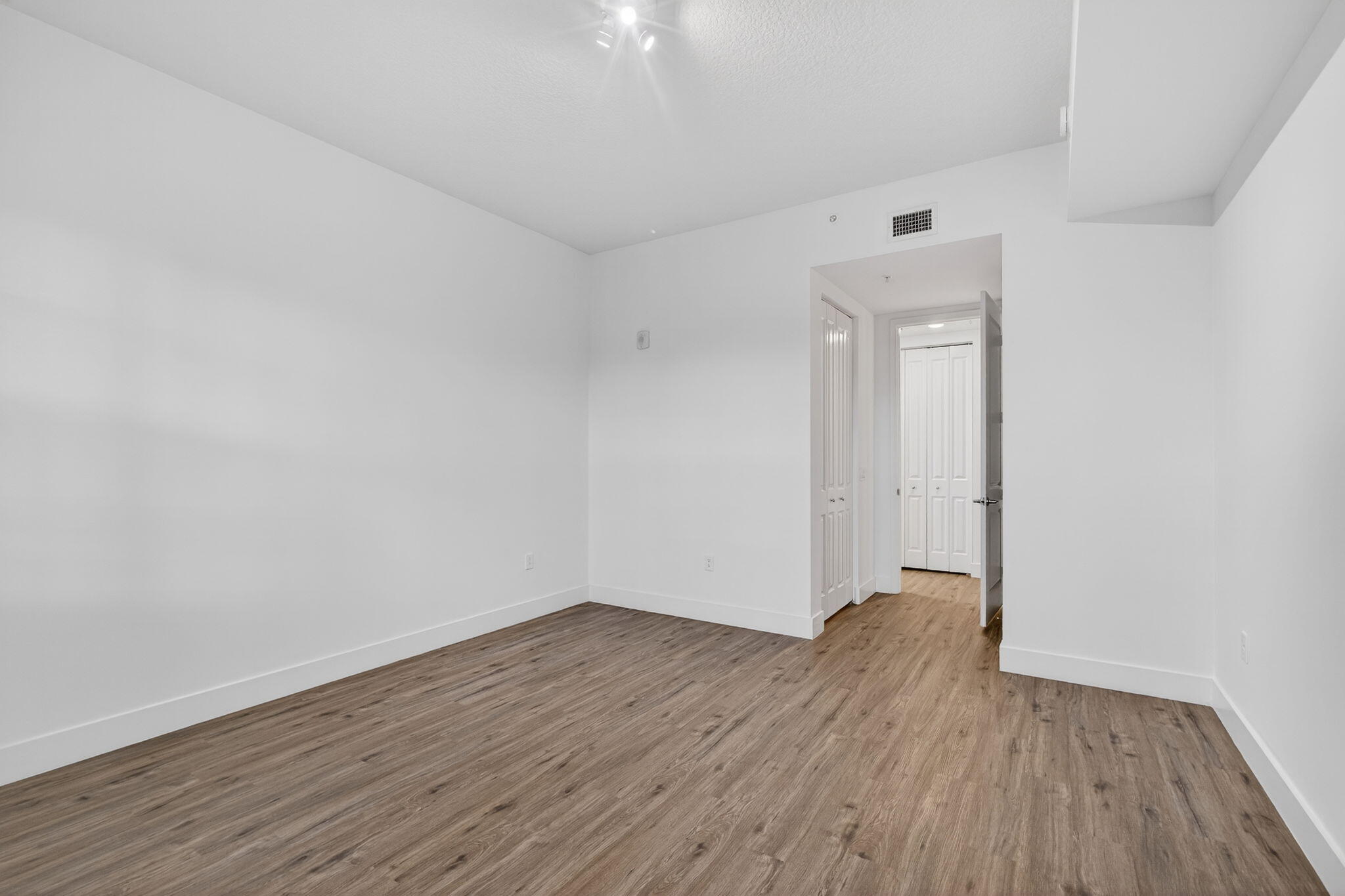 225 S Latitude Circle 203