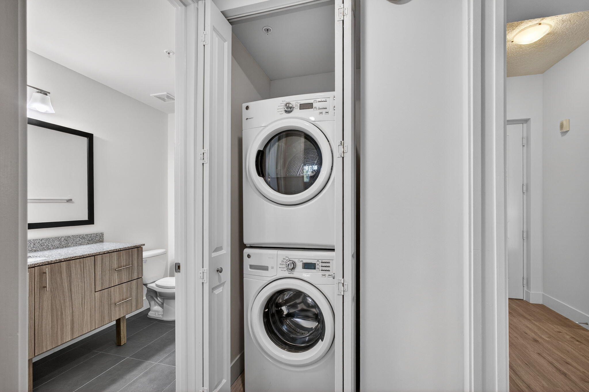 225 S Latitude Circle 203