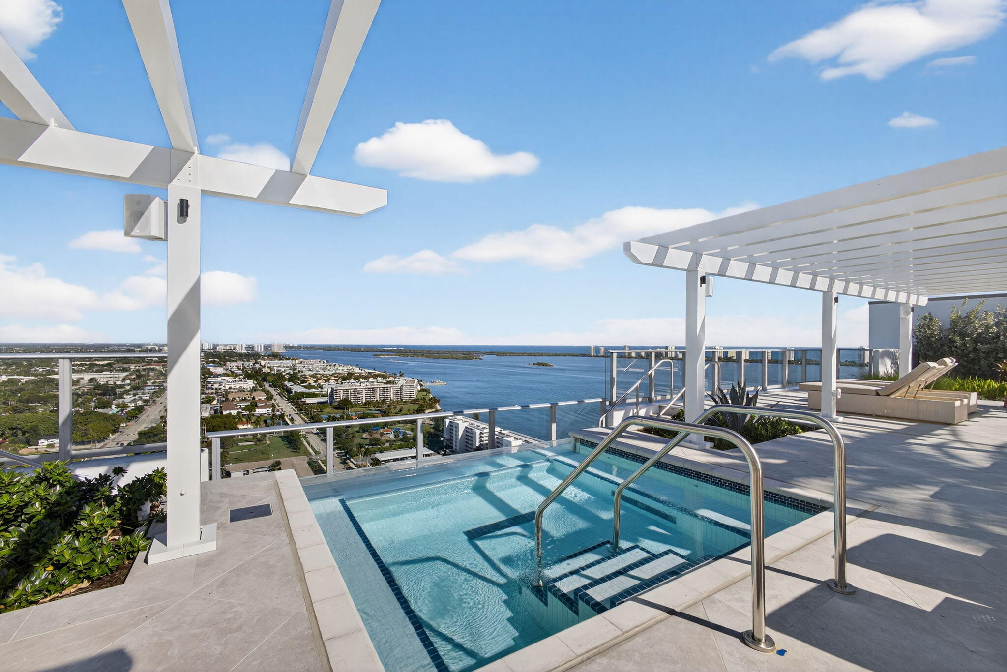 220 Lake Shore Drive 609, Lake Park Unit: 609