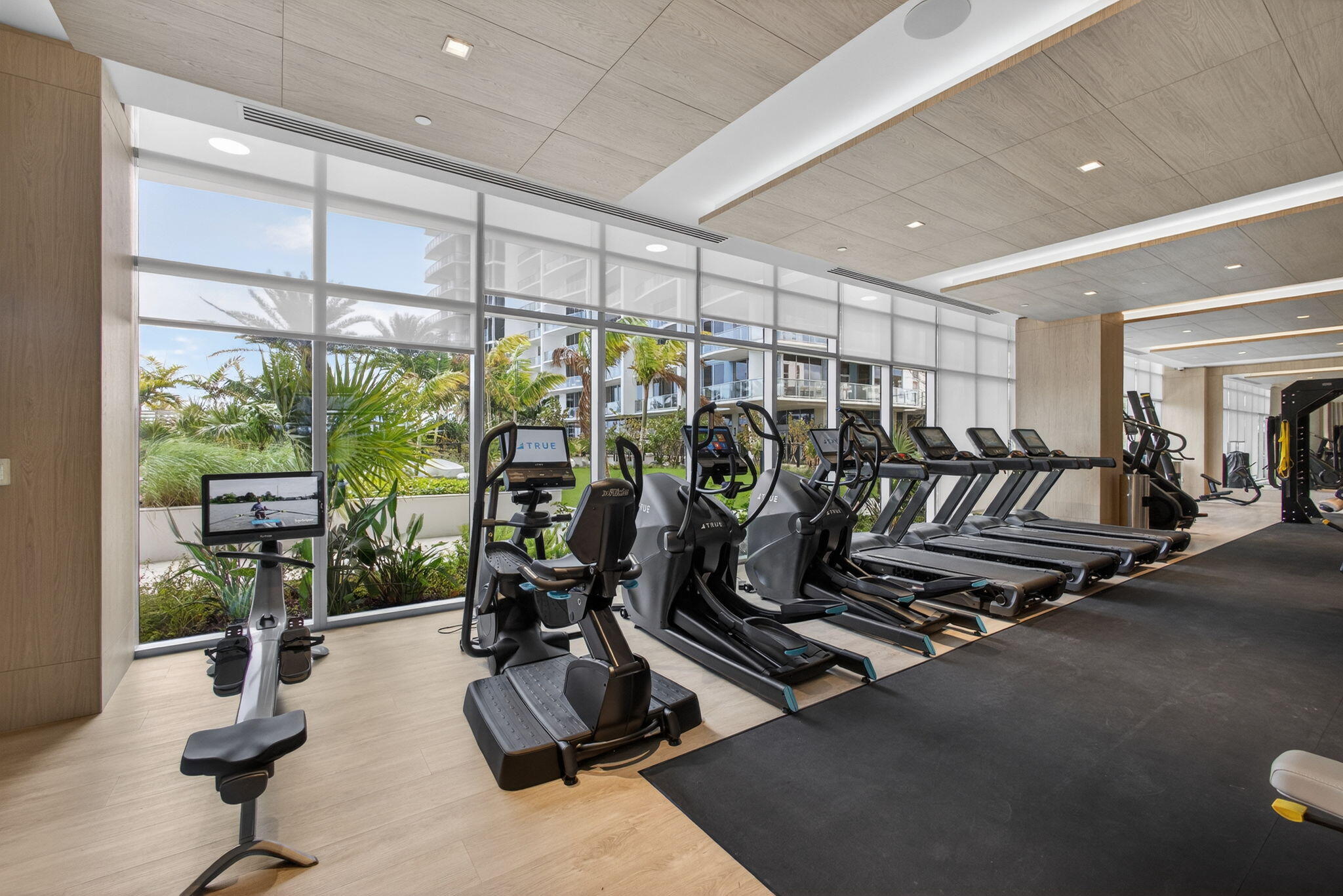 220 Lake Shore Drive 609, Lake Park Unit: 609