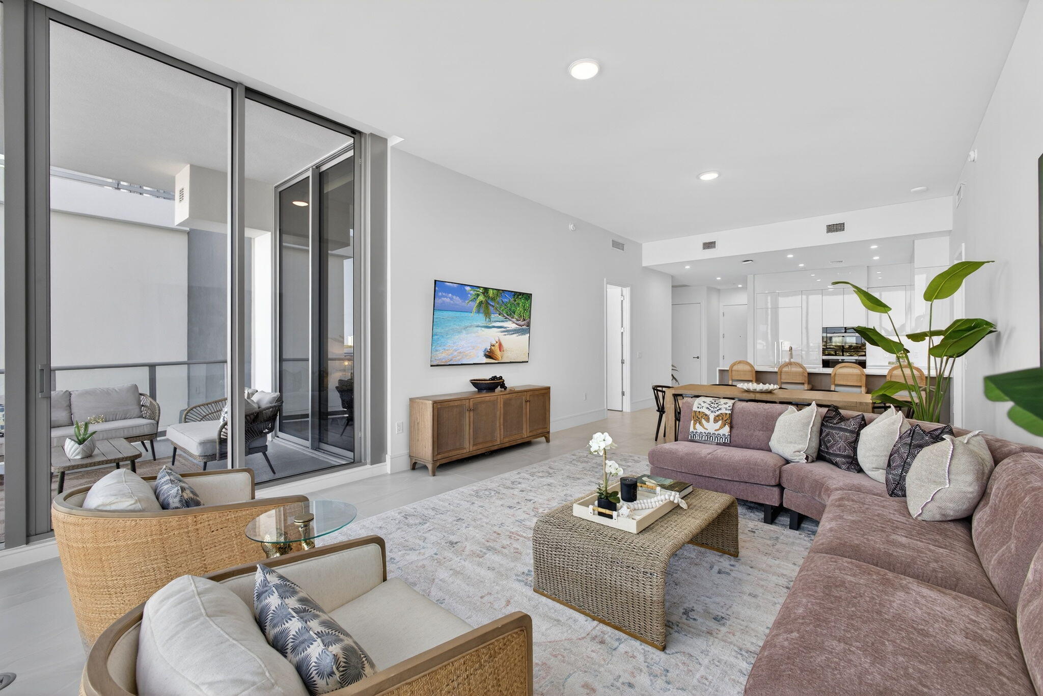 220 Lake Shore Drive 605, Lake Park Unit: 605